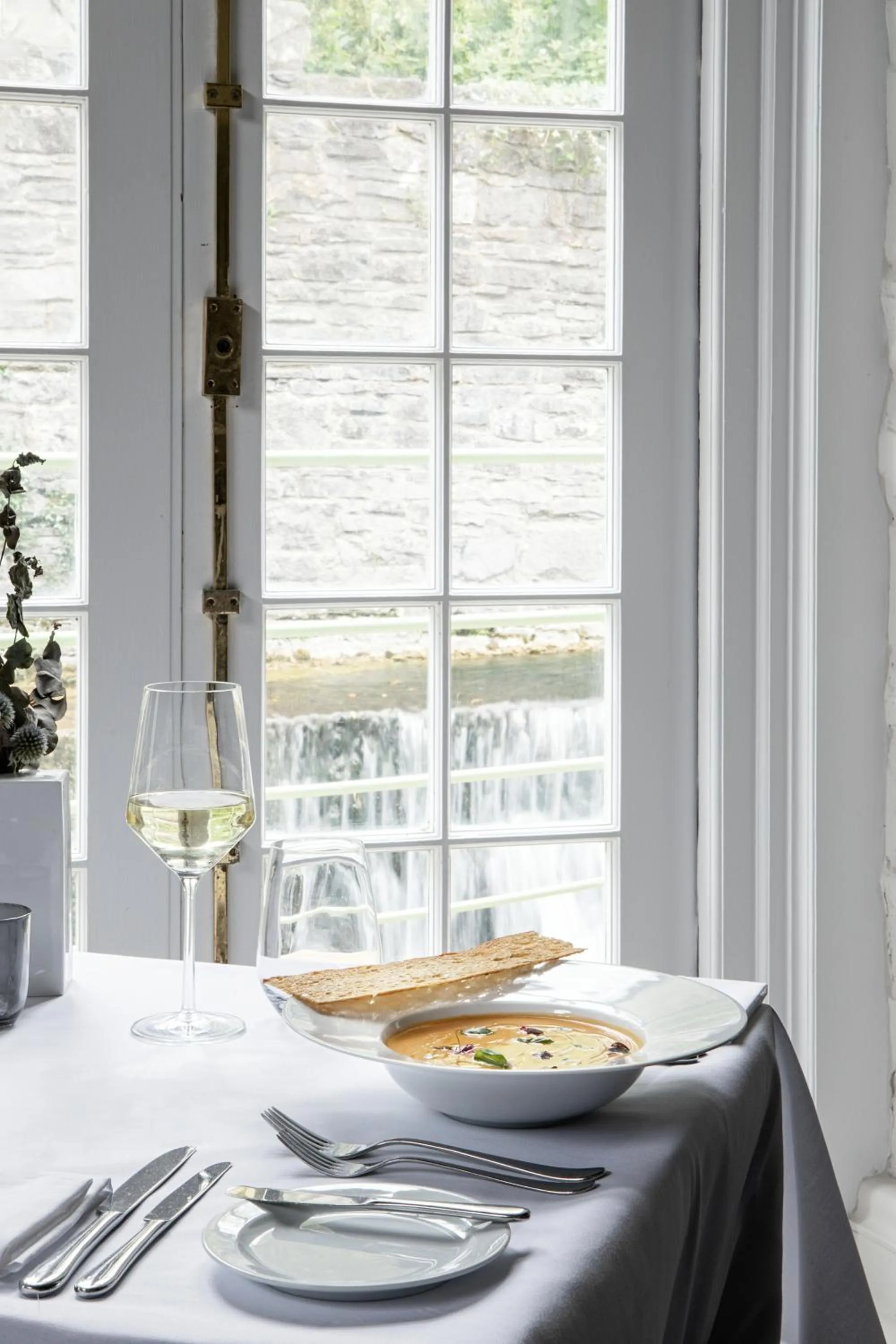 Dining area in Cliff at Lyons