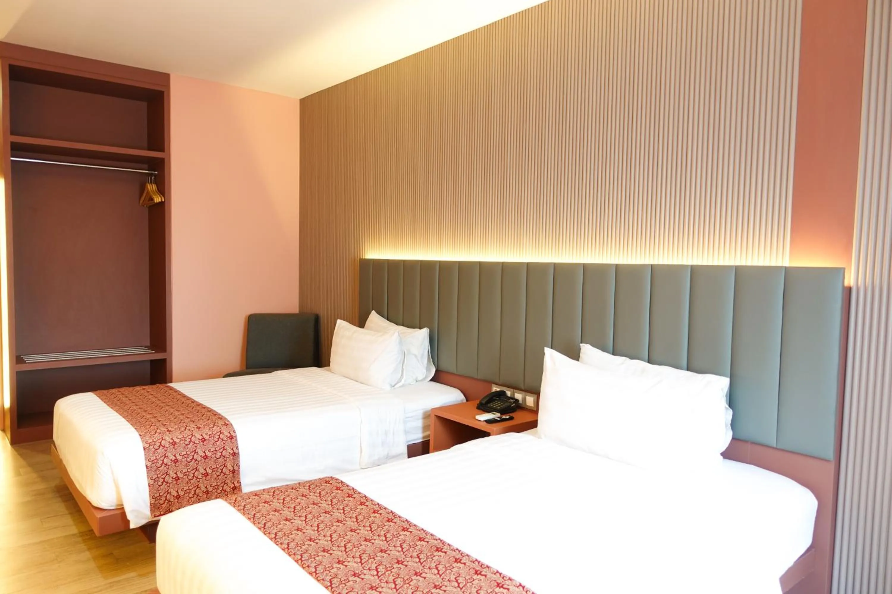 Bedroom, Bed in Grand Kangen Hotel Urip Sumoharjo