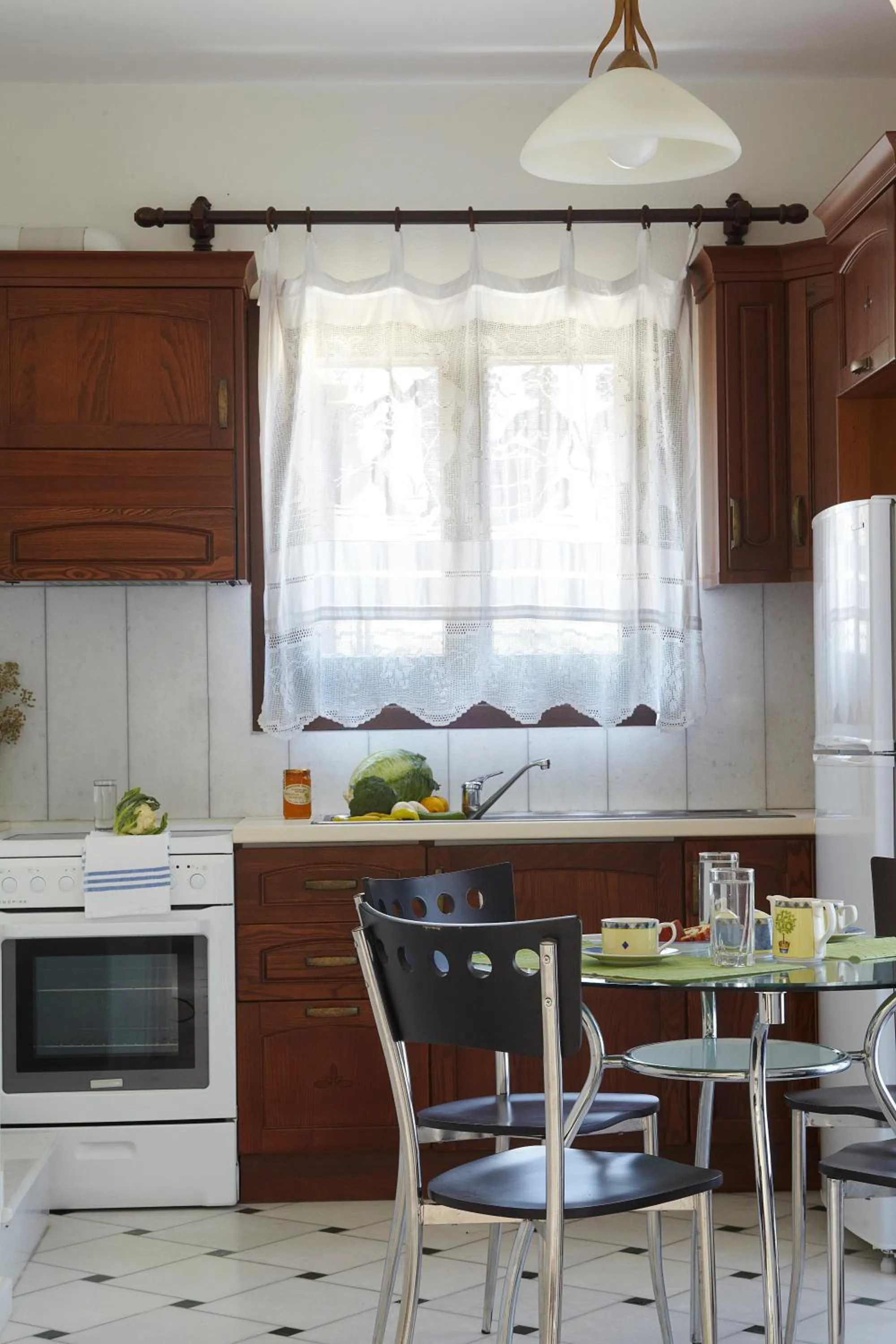 Kitchen or kitchenette in Kedros Villas