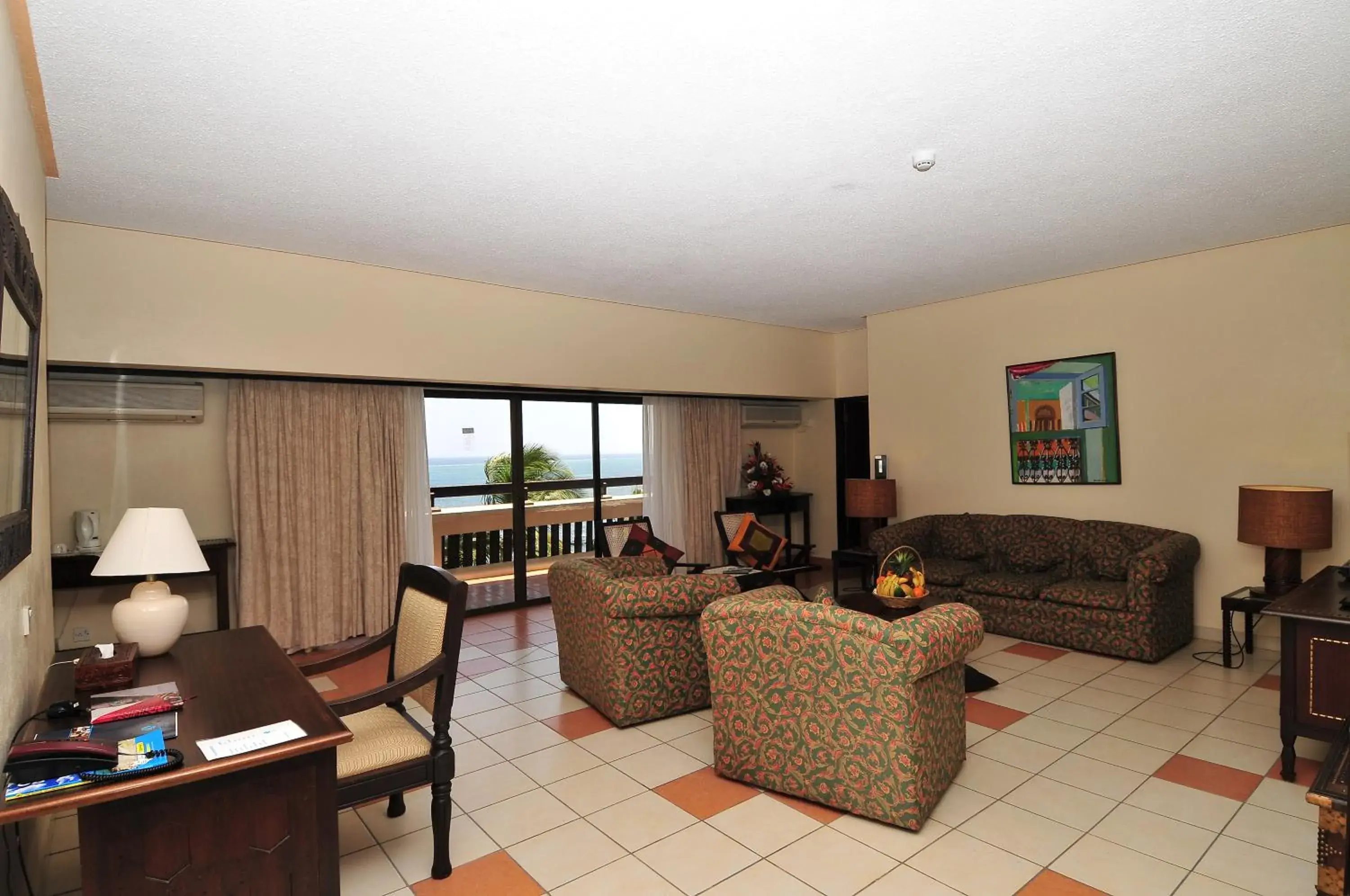 Living room in Mombasa Continental Resort Living room in Mombasa Continental Resort