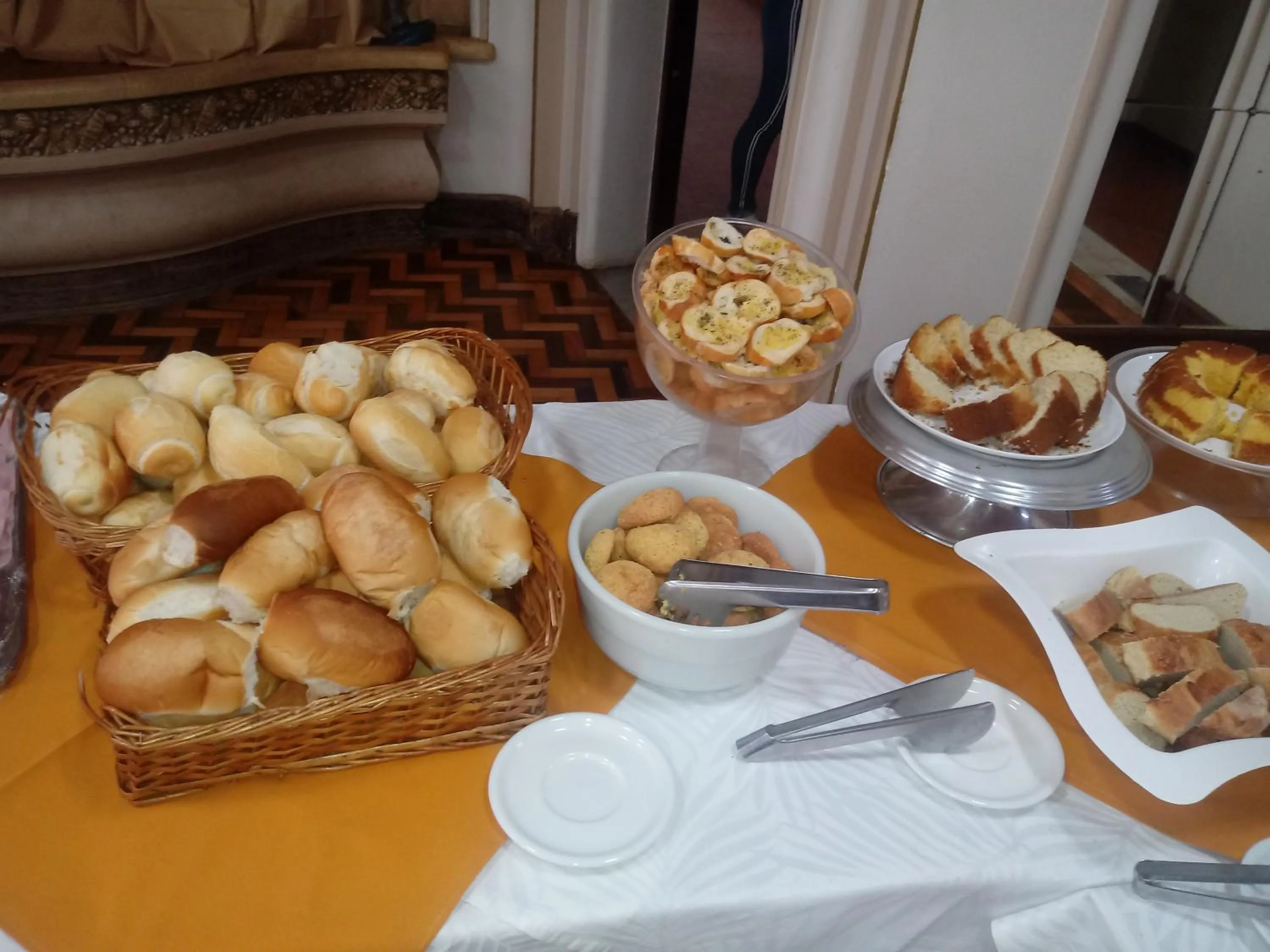 Breakfast in Aurora Hotel