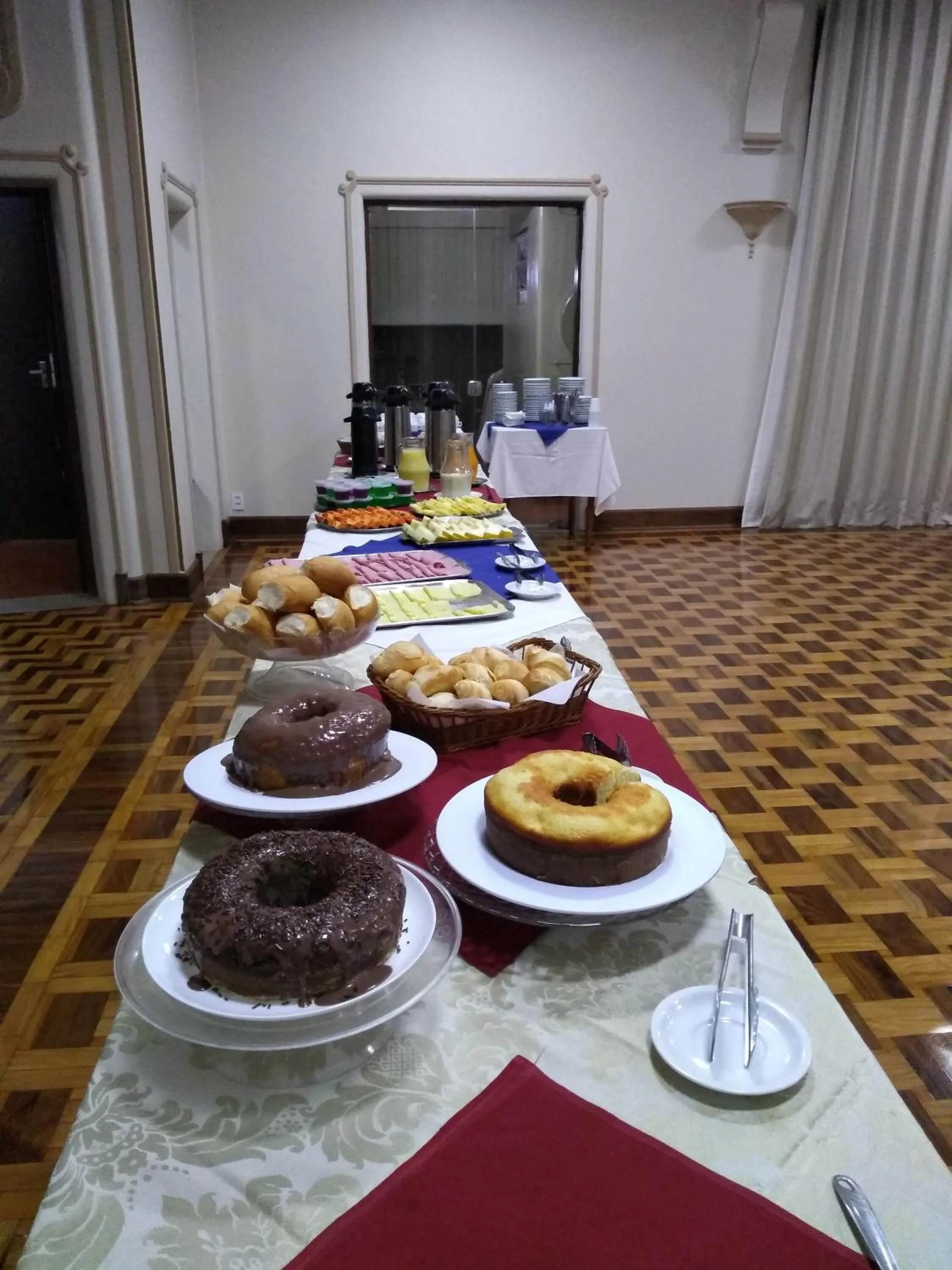 Breakfast in Aurora Hotel