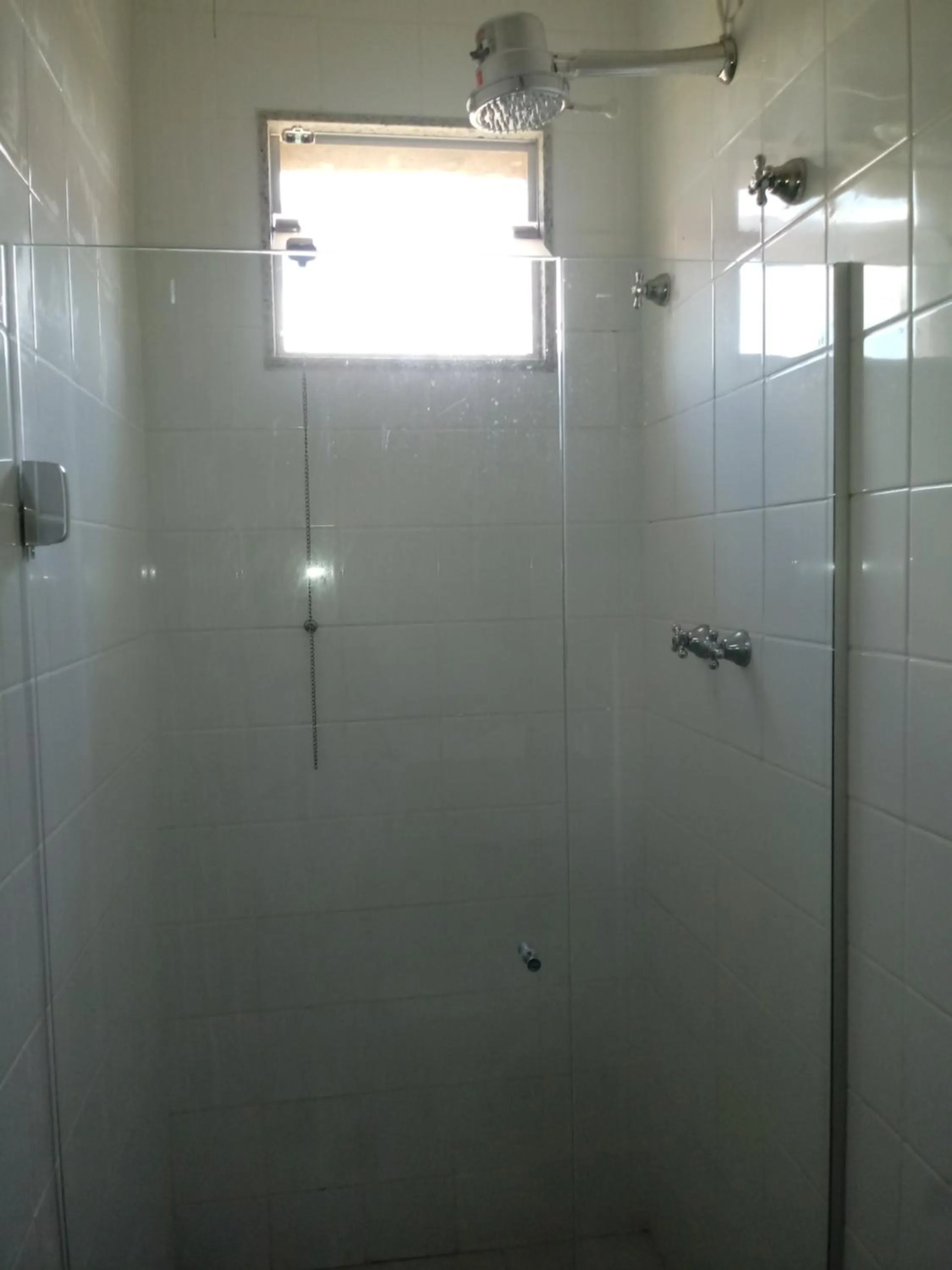 Shower in Aurora Hotel