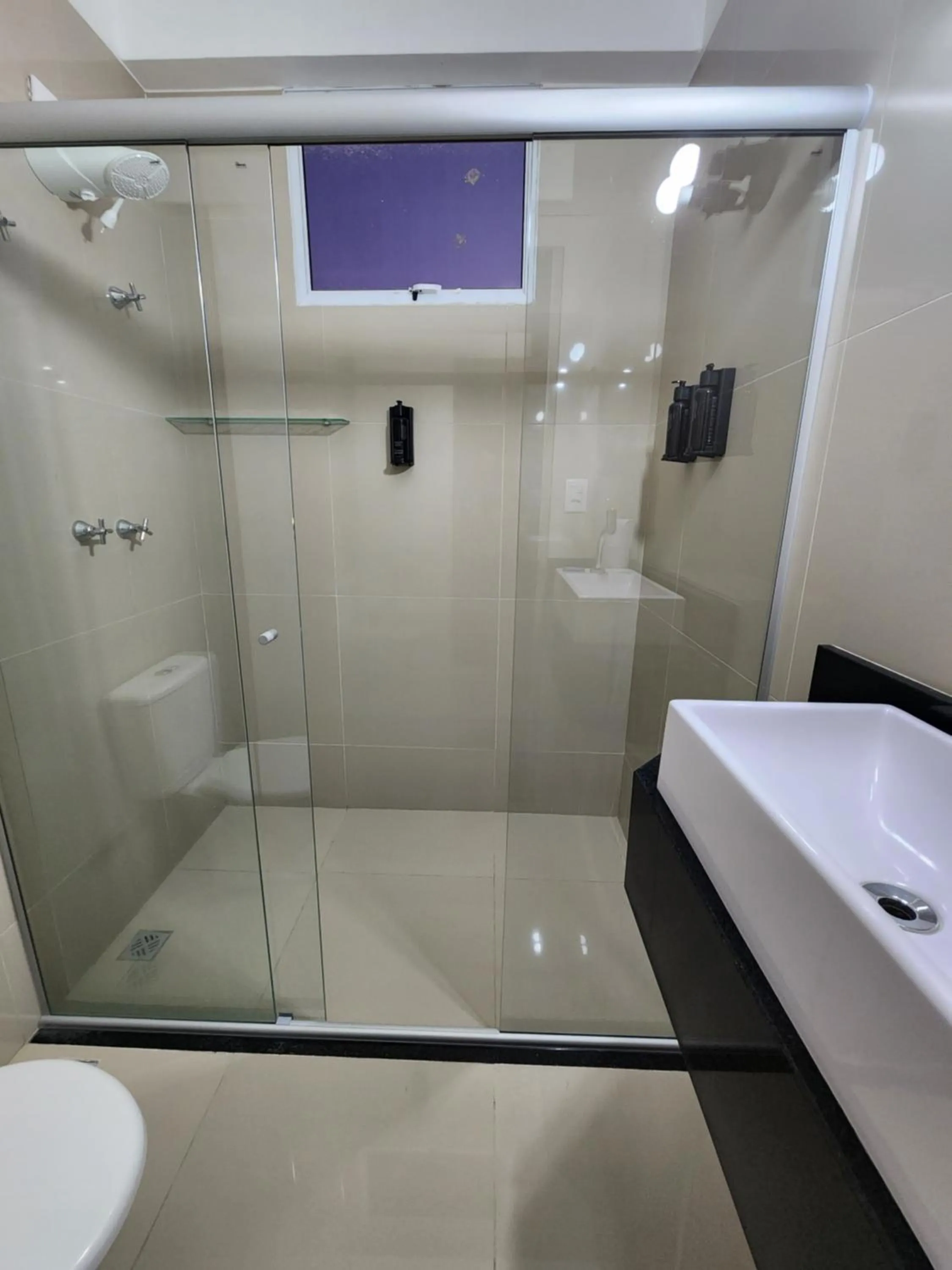 Bathroom in Aurora Hotel