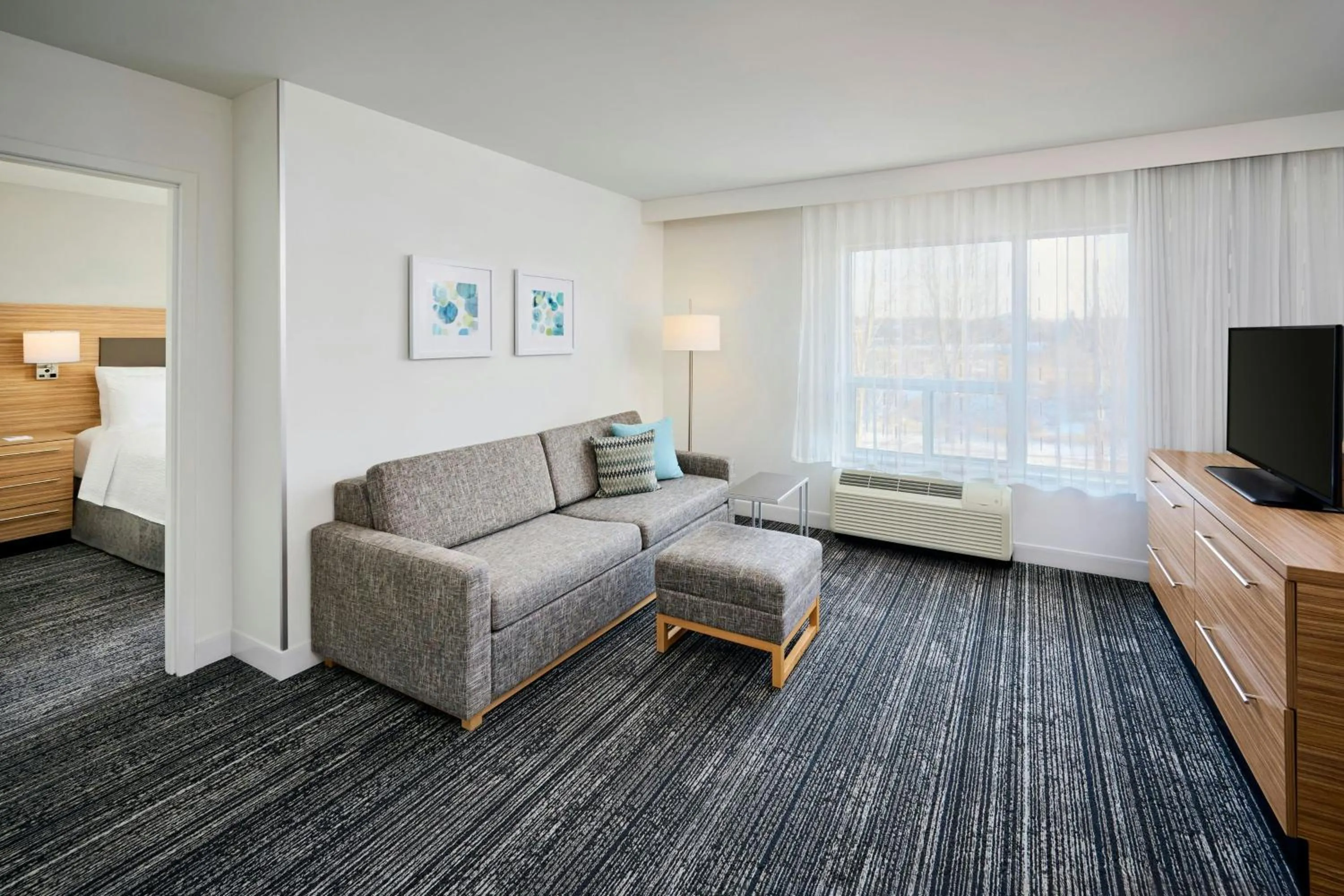 Living room in TownePlace Suites by Marriott Ottawa Kanata