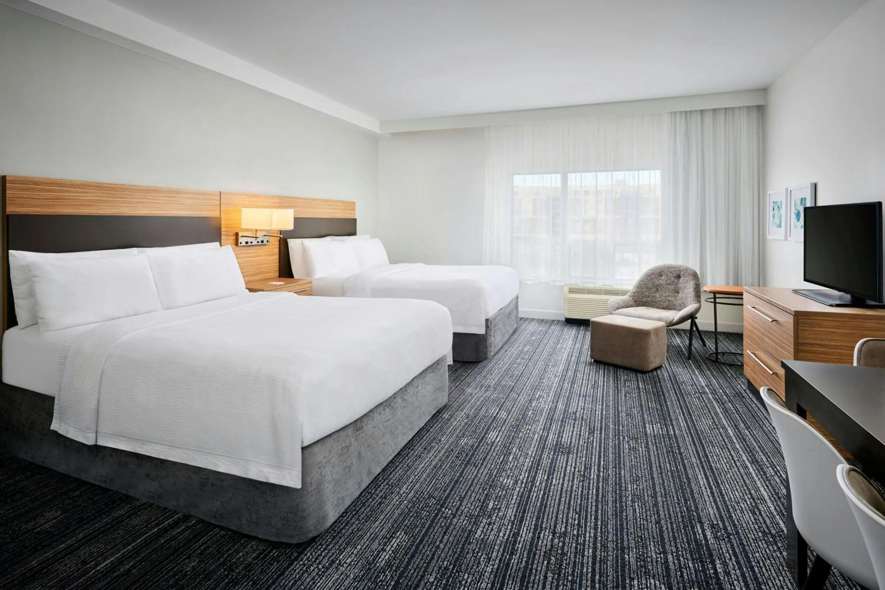 Photo of the whole room, Bed in TownePlace Suites by Marriott Ottawa Kanata