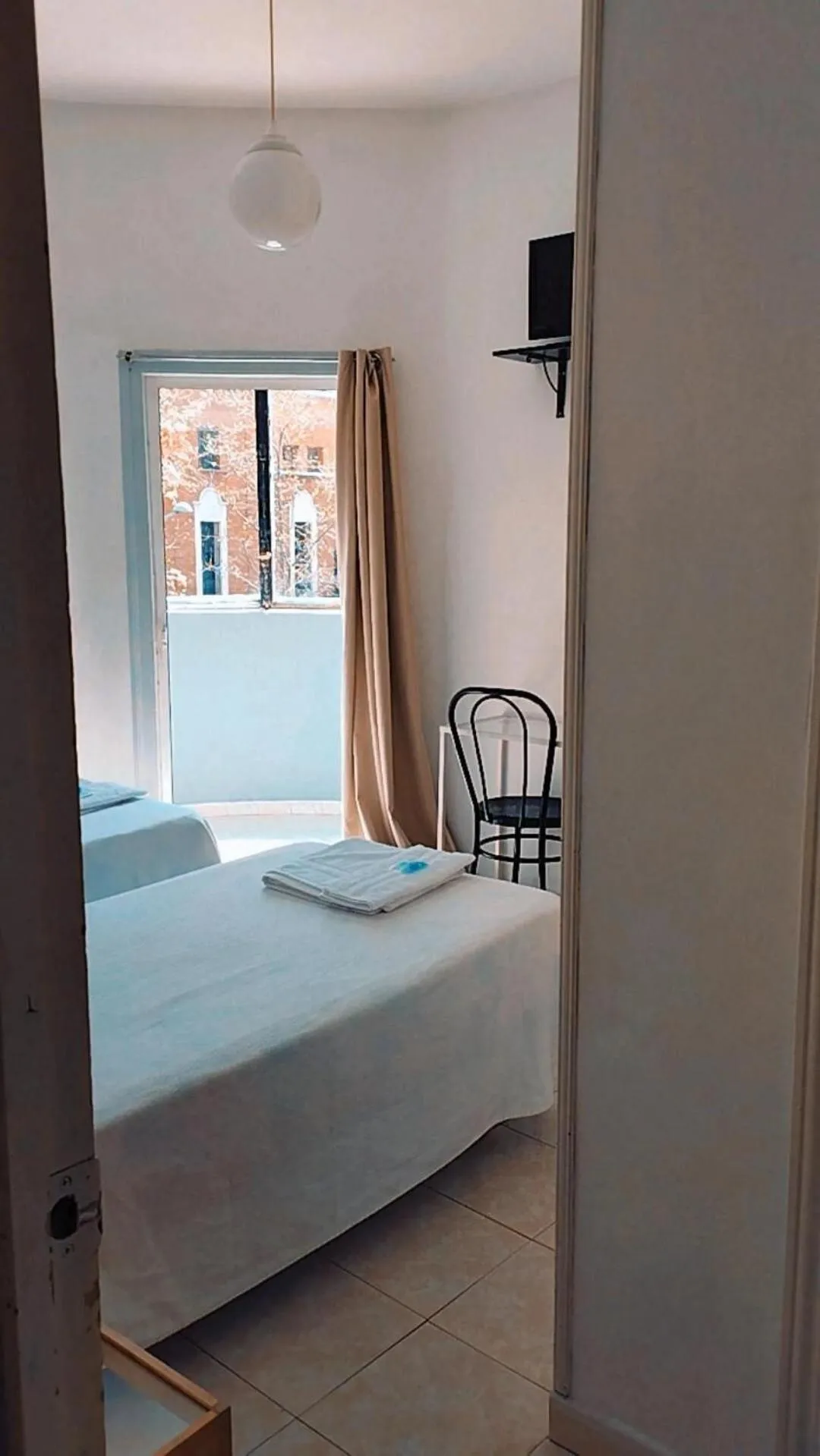 Bed in Hostal Abitum Madrid