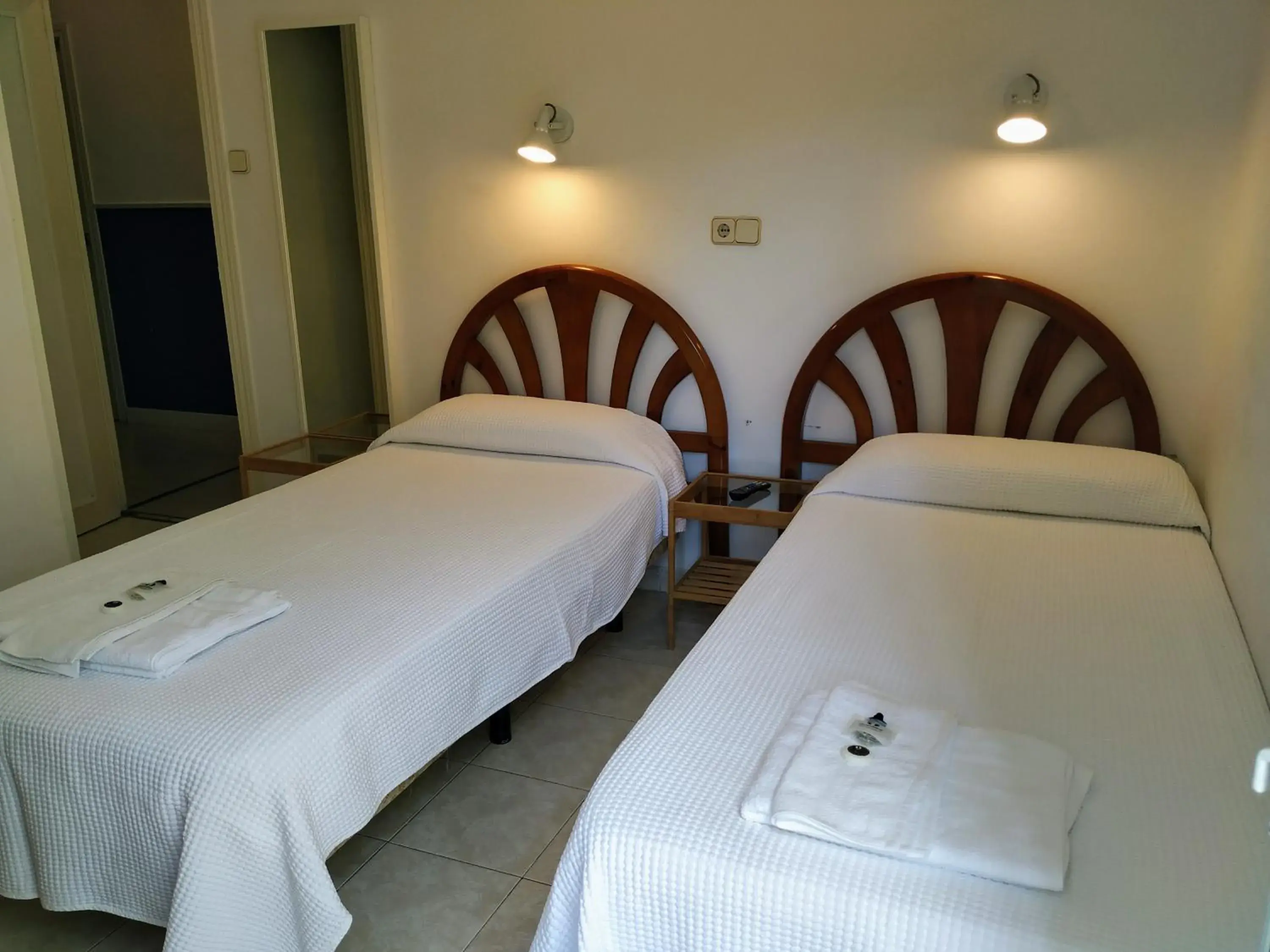 Twin Room in Hostal Abitum Madrid Twin Room in Hostal Abitum Madrid