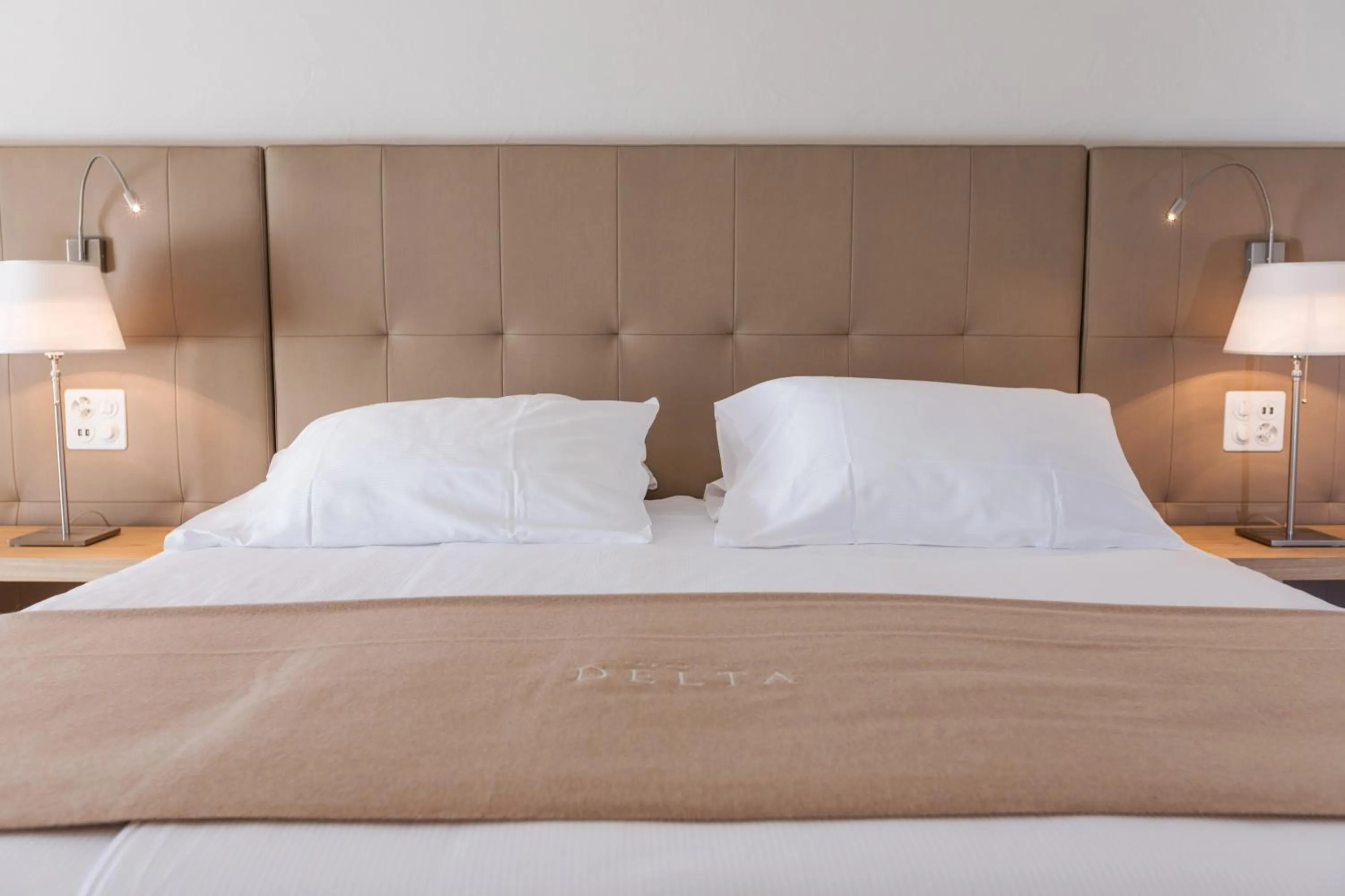 Bedroom, Bed in Villa Favorita - Parkhotel Delta