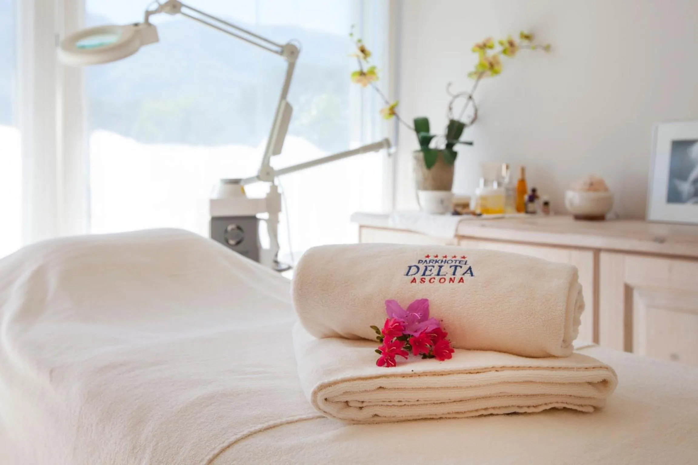 Massage, Bed in Villa Favorita - Parkhotel Delta