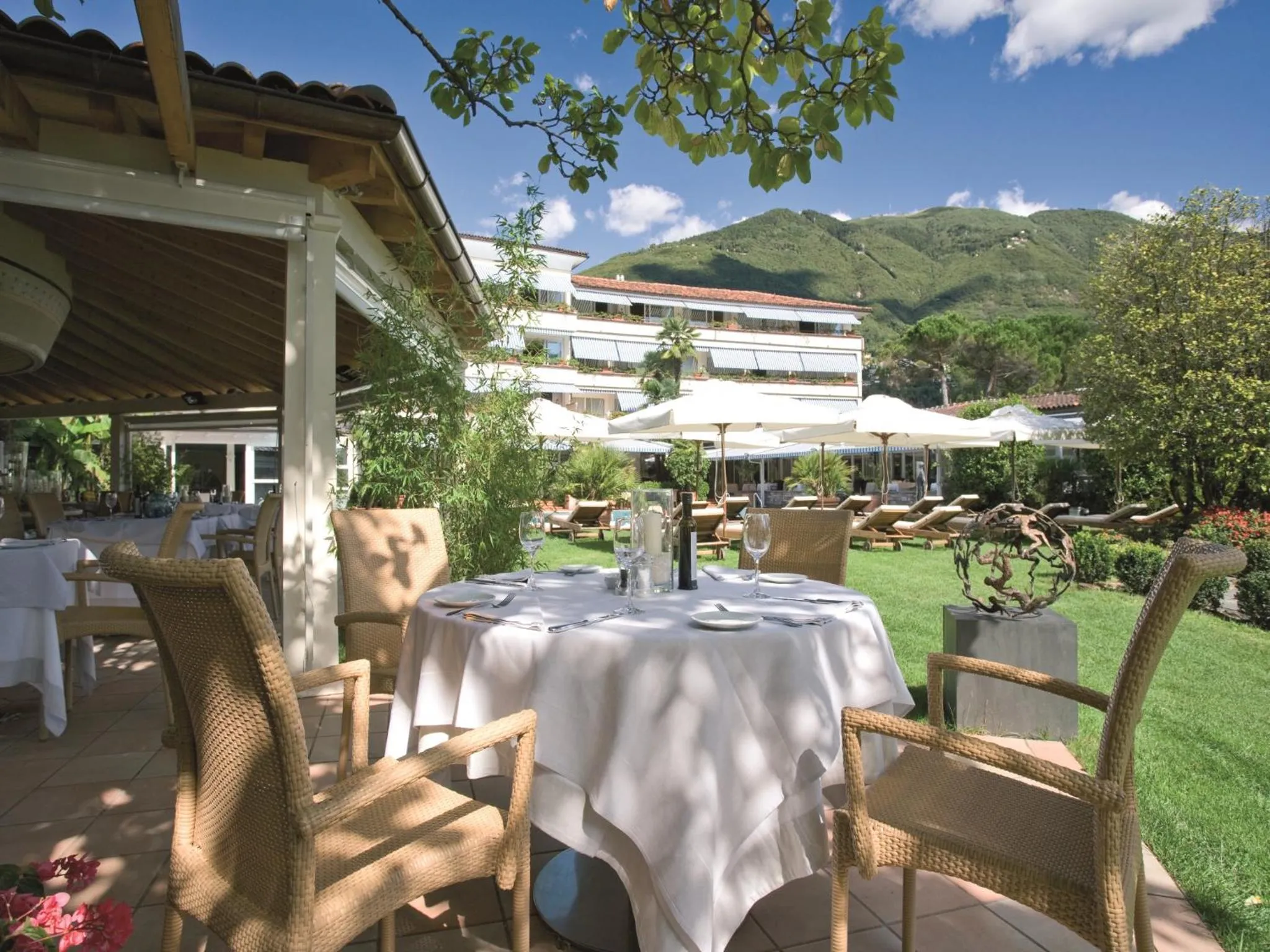 Restaurant/places to eat in Villa Favorita - Parkhotel Delta
