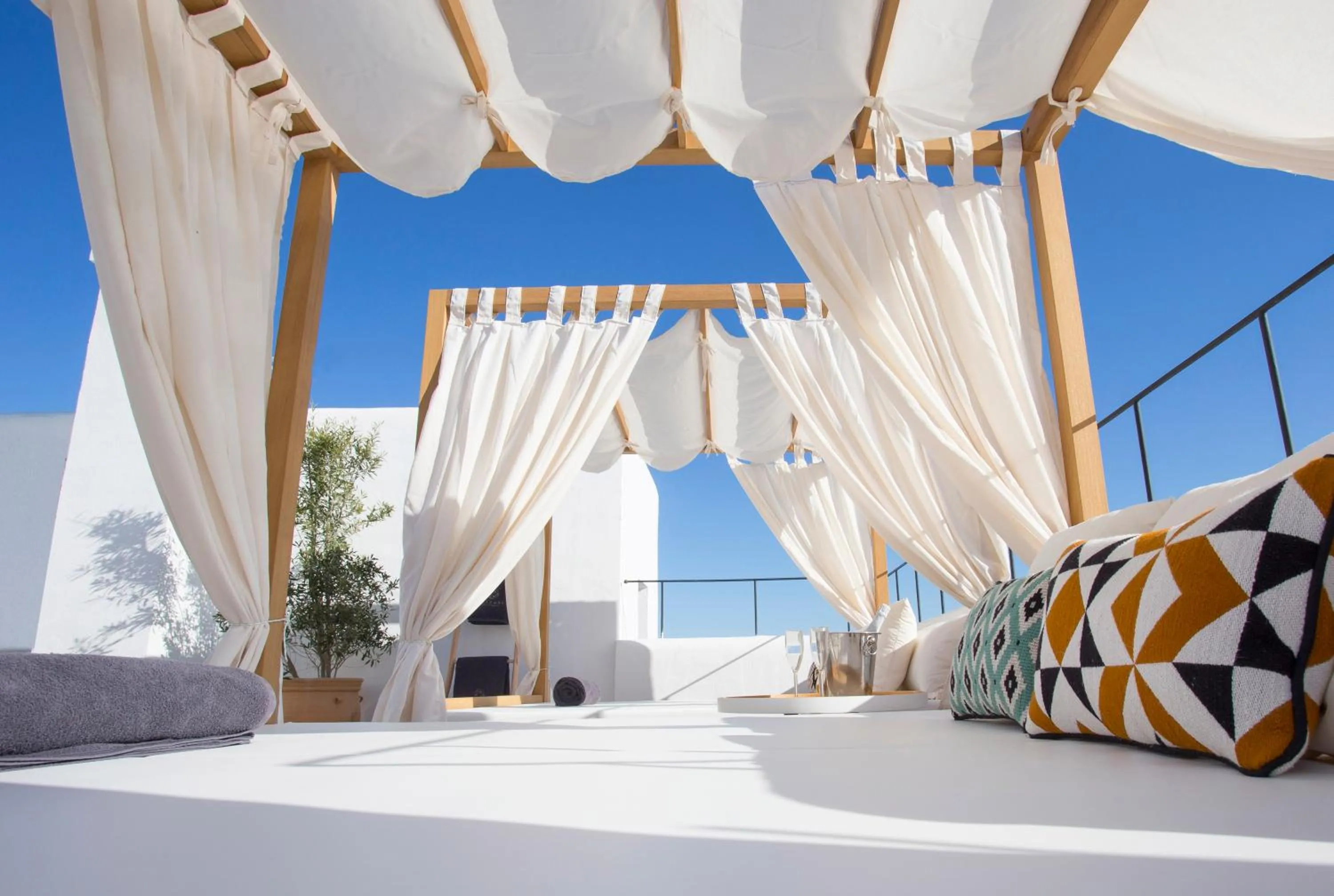 Day in Gatzara Suites Santa Gertrudis