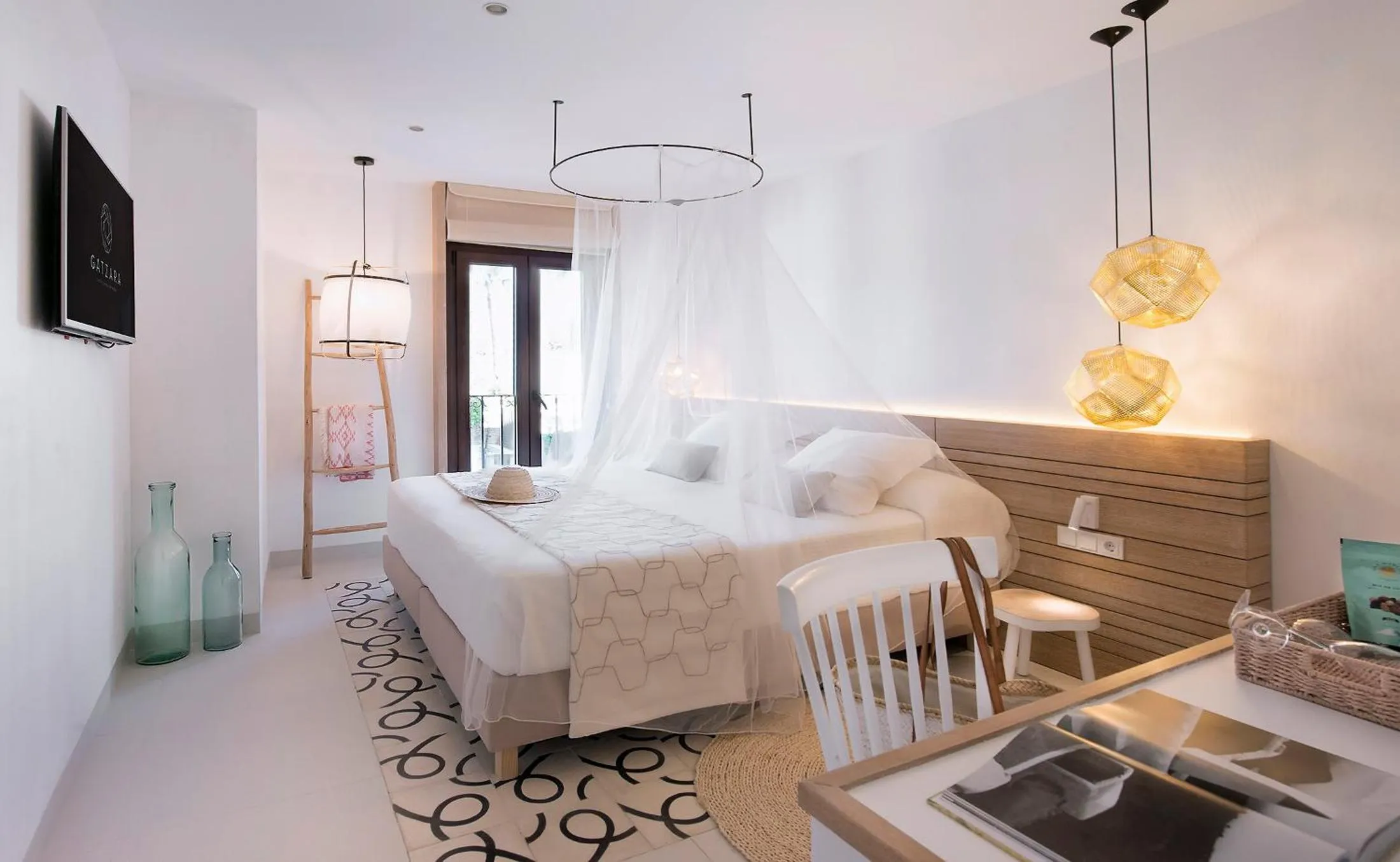 Bedroom, Bed in Gatzara Suites Santa Gertrudis