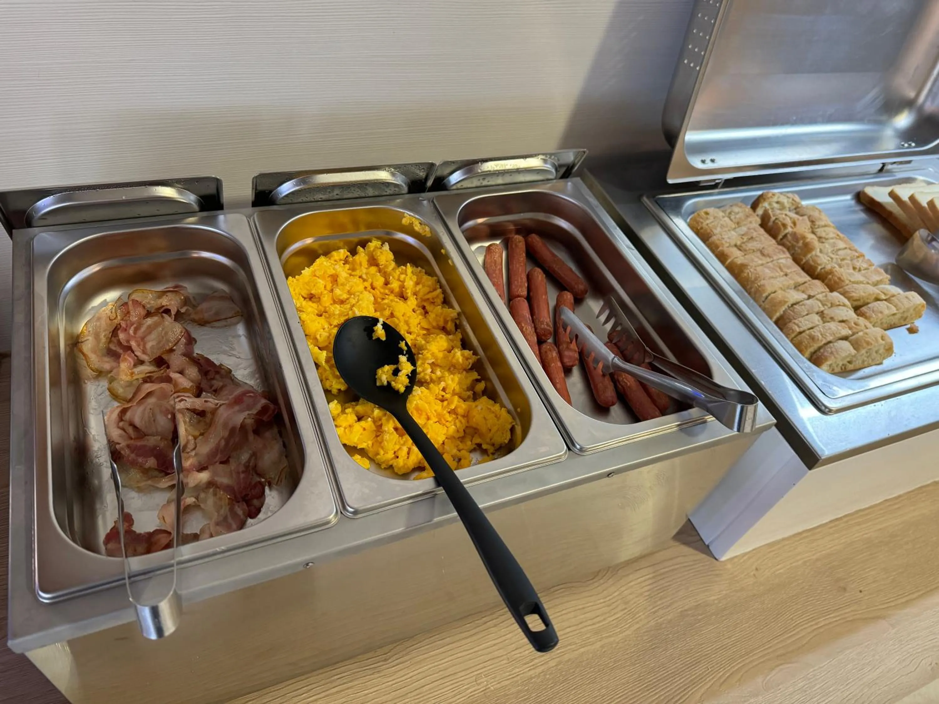 Food and drinks in Hotel Villa Augusta