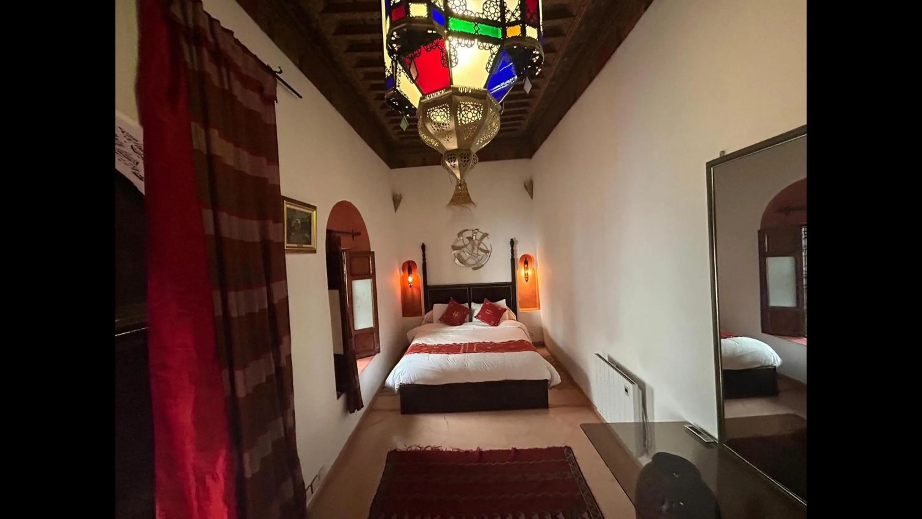 Bed in Riad le dromadaire bleu by Weekome