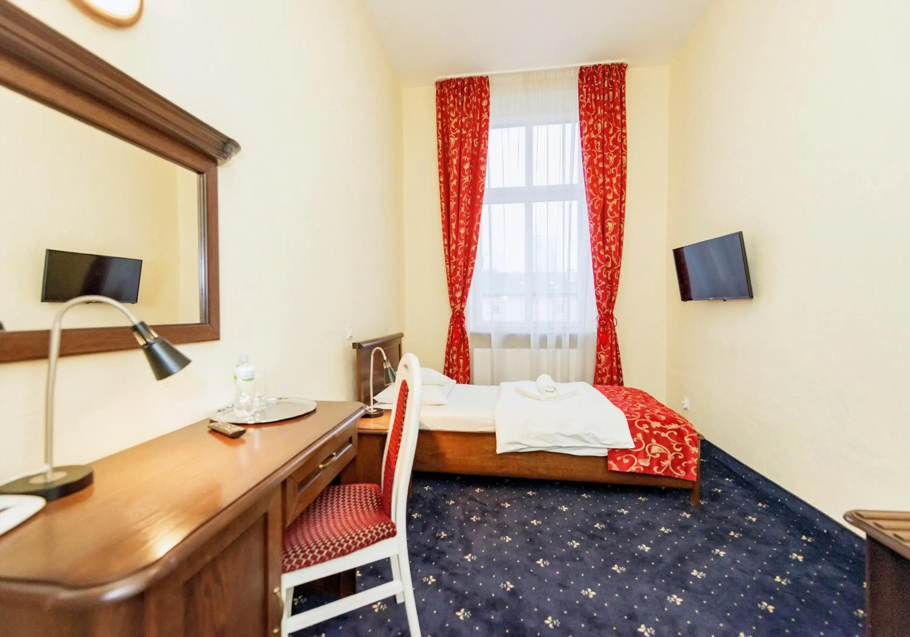 Photo of the whole room, Bed in Hotel Marczewski