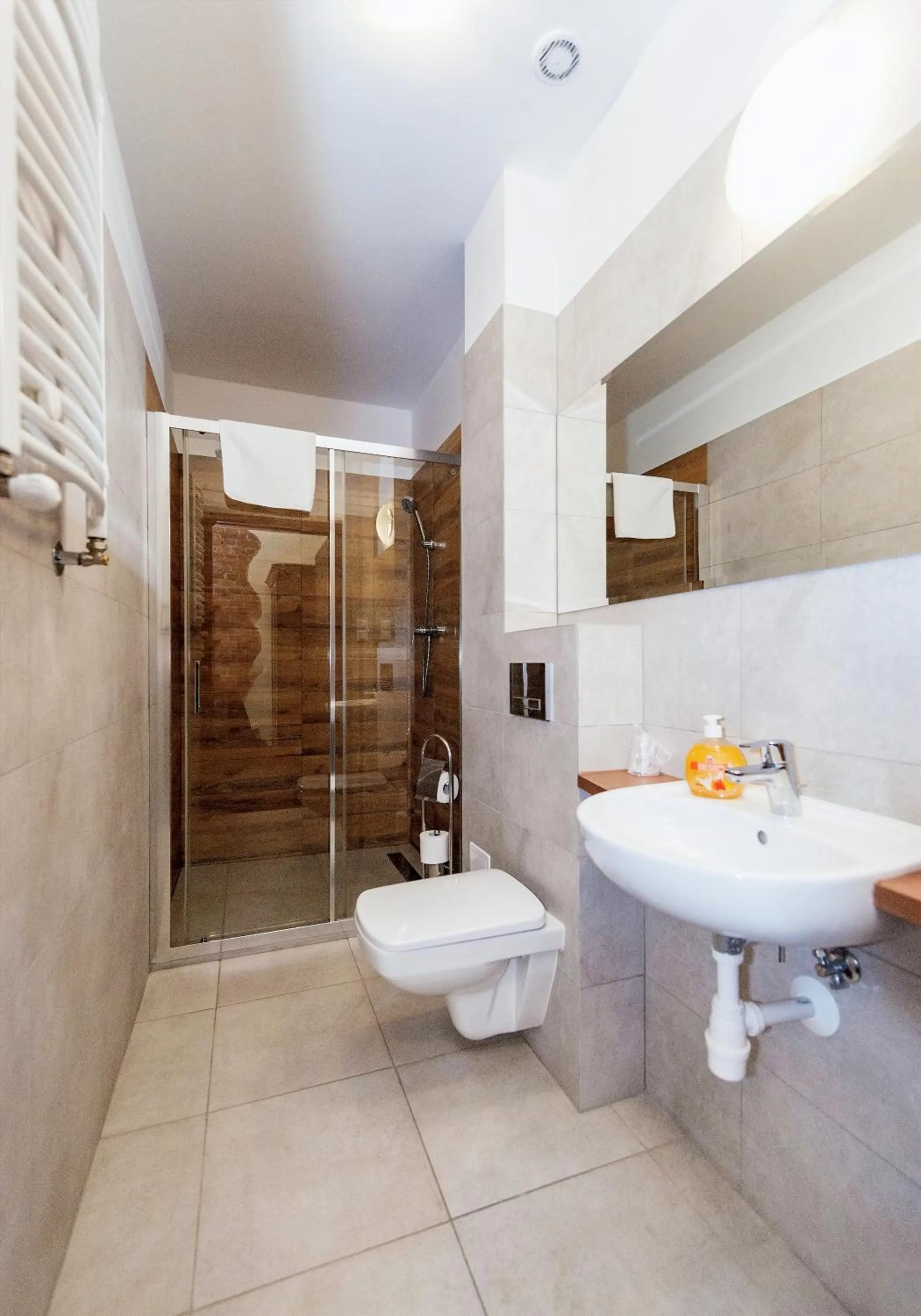 Bathroom in Hotel Marczewski