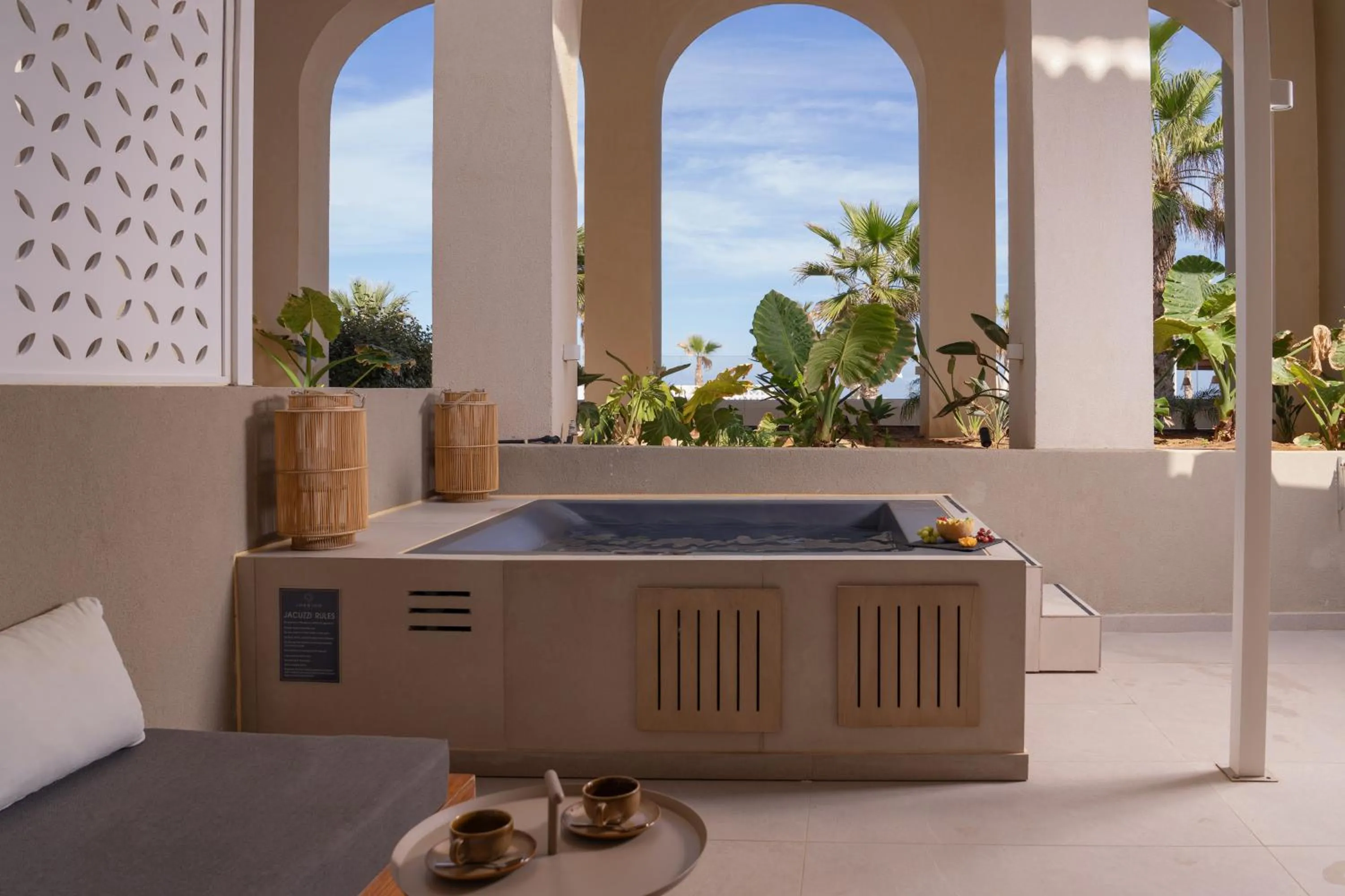 Garden in Iperion Beach Hotel