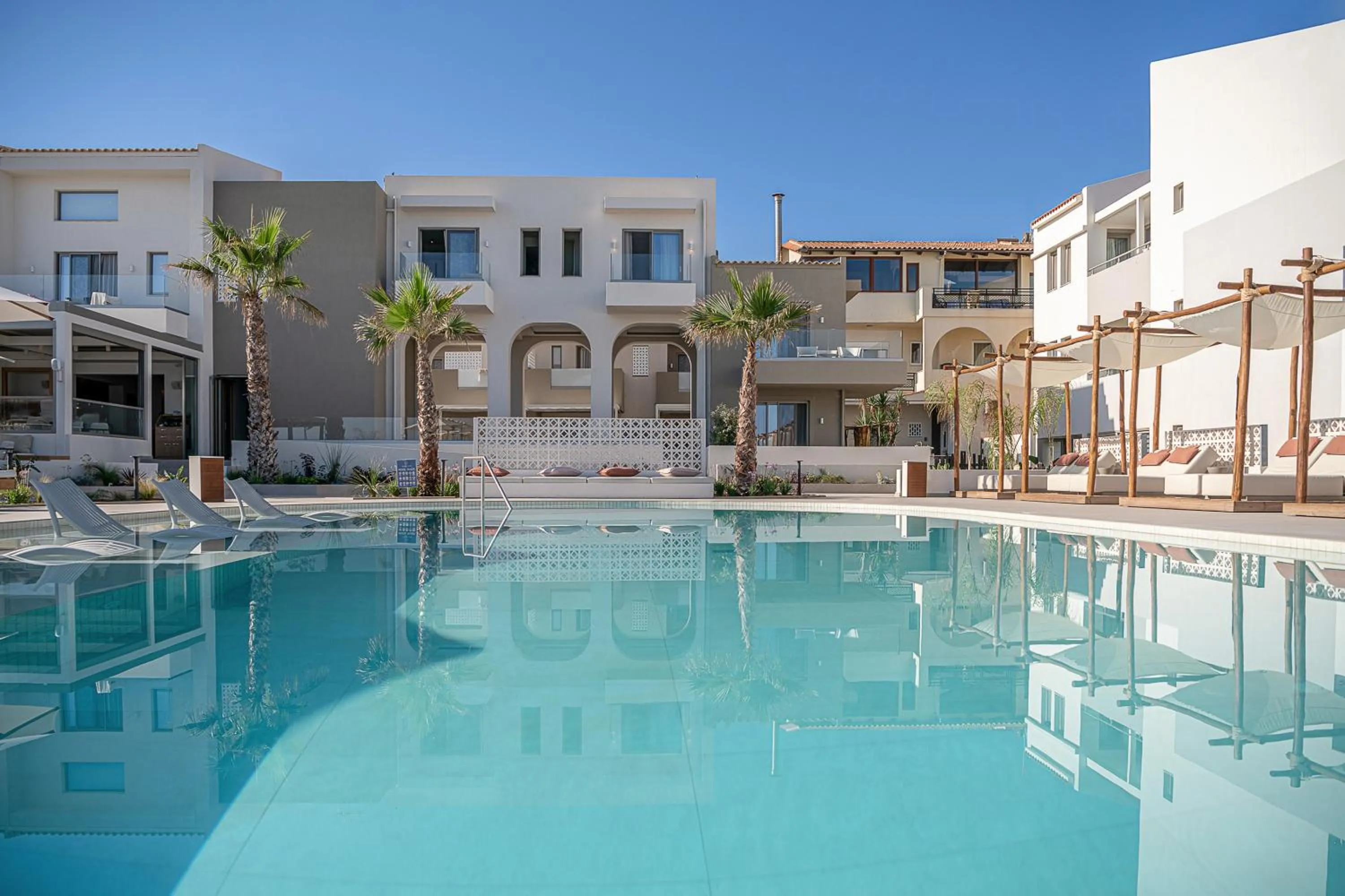 Swimming pool in Iperion Beach Hotel