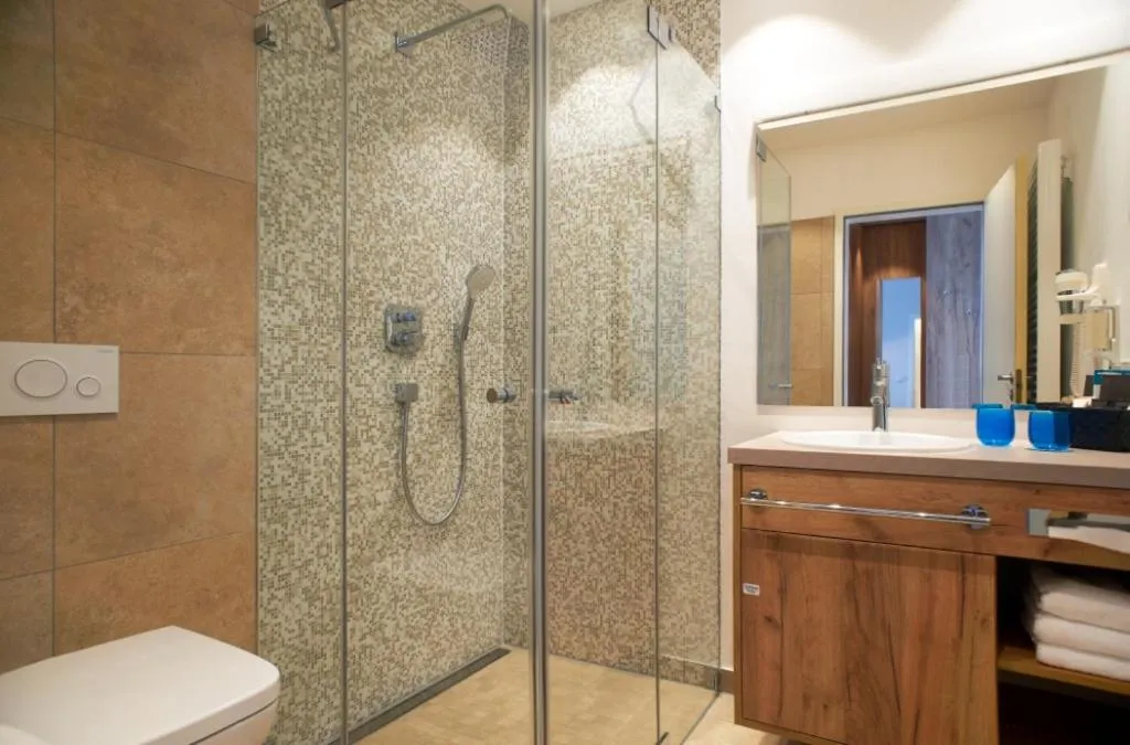 Shower in See- und Waldresort Gröbern