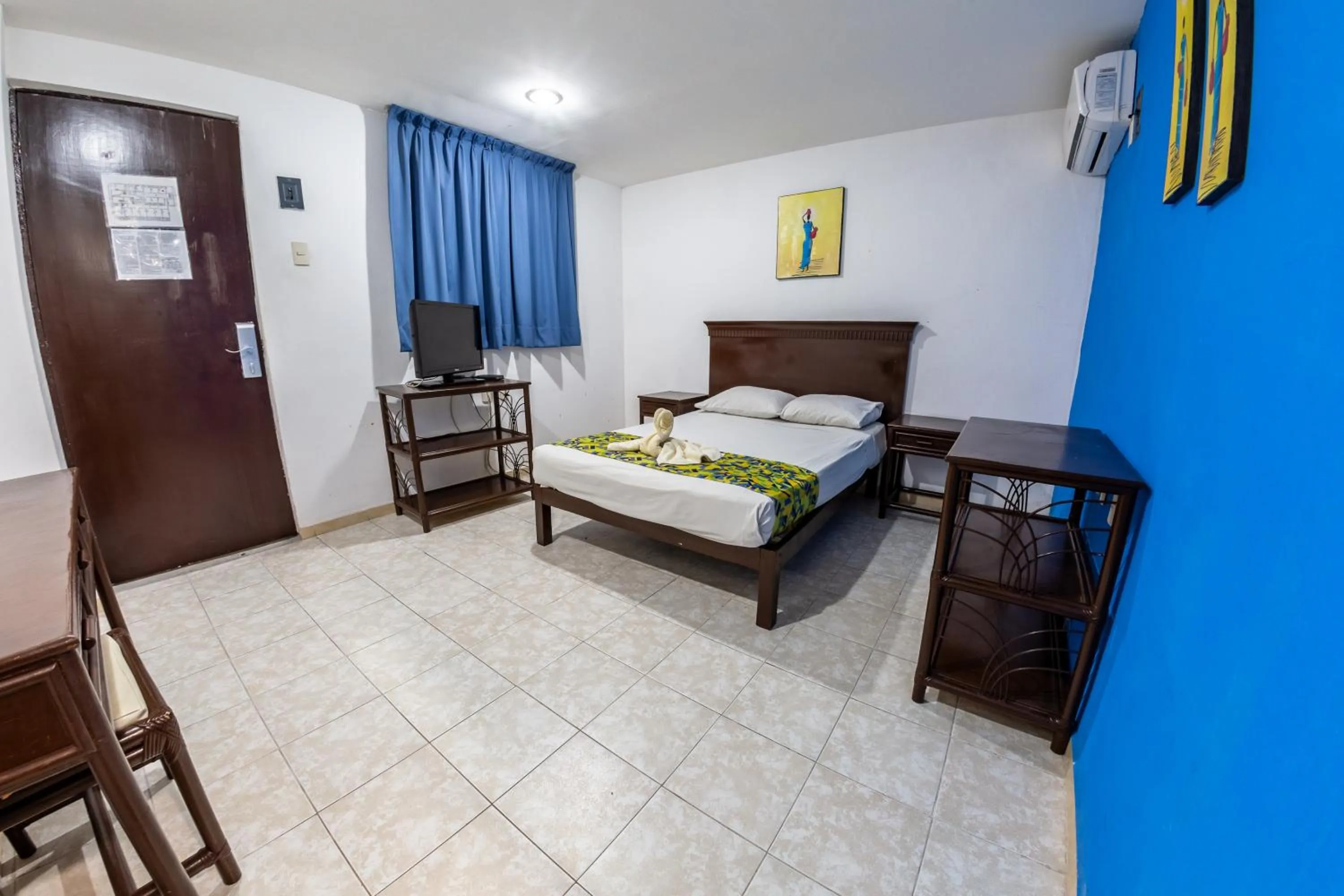 Photo of the whole room in Hotel Isla de Sacrificio