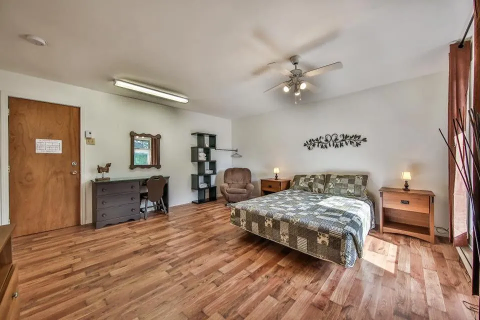 Bed in Auberge motel drakkar