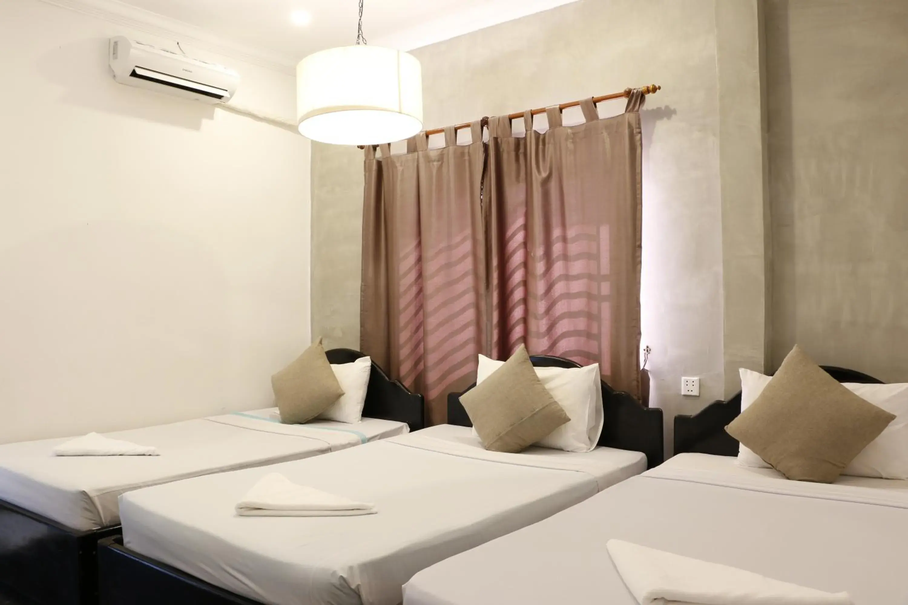 Superior Triple Room in Pool Party Hostel Superior Triple Room in Pool Party Hostel