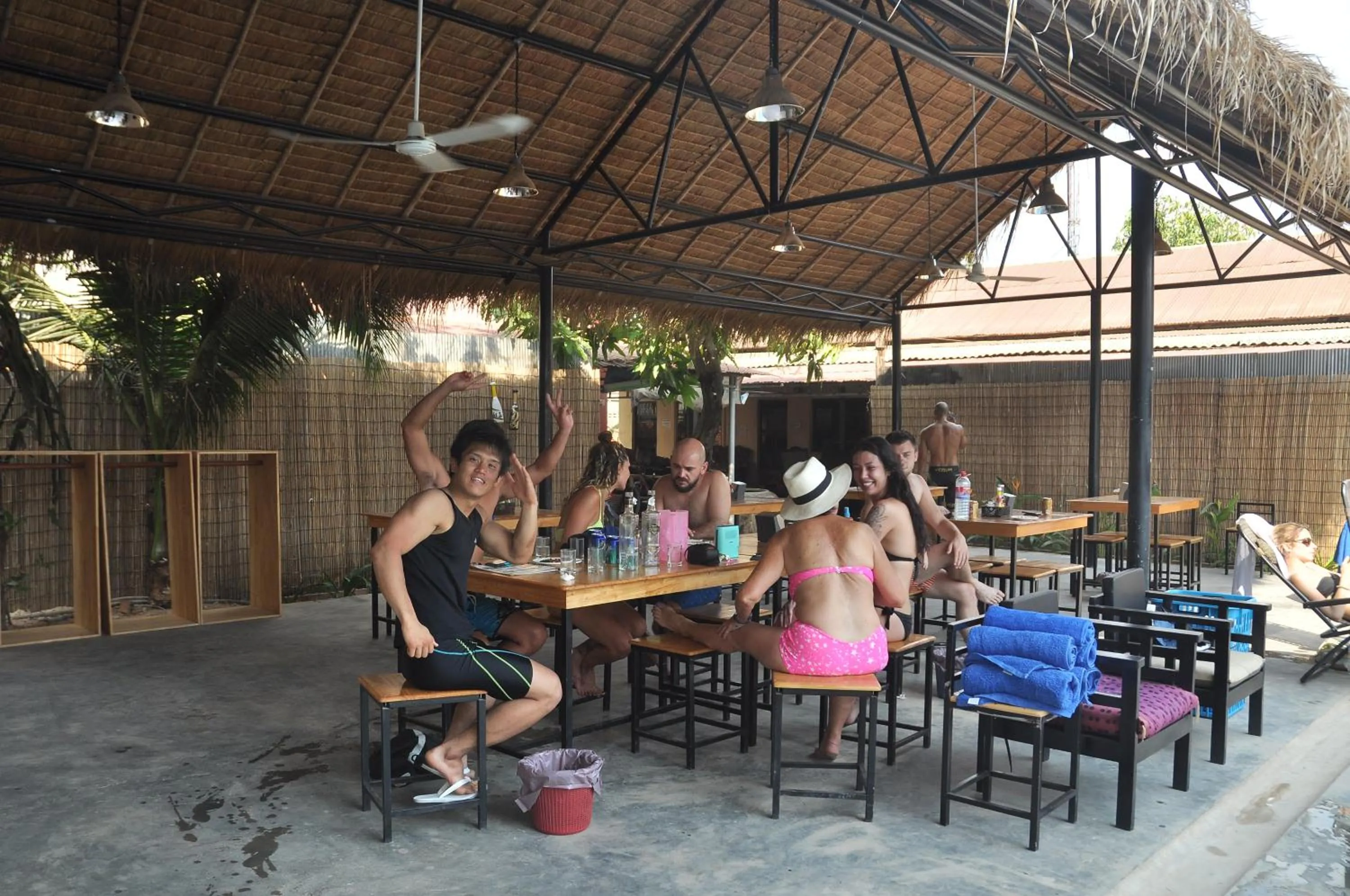 Food and drinks in Pool Party Hostel