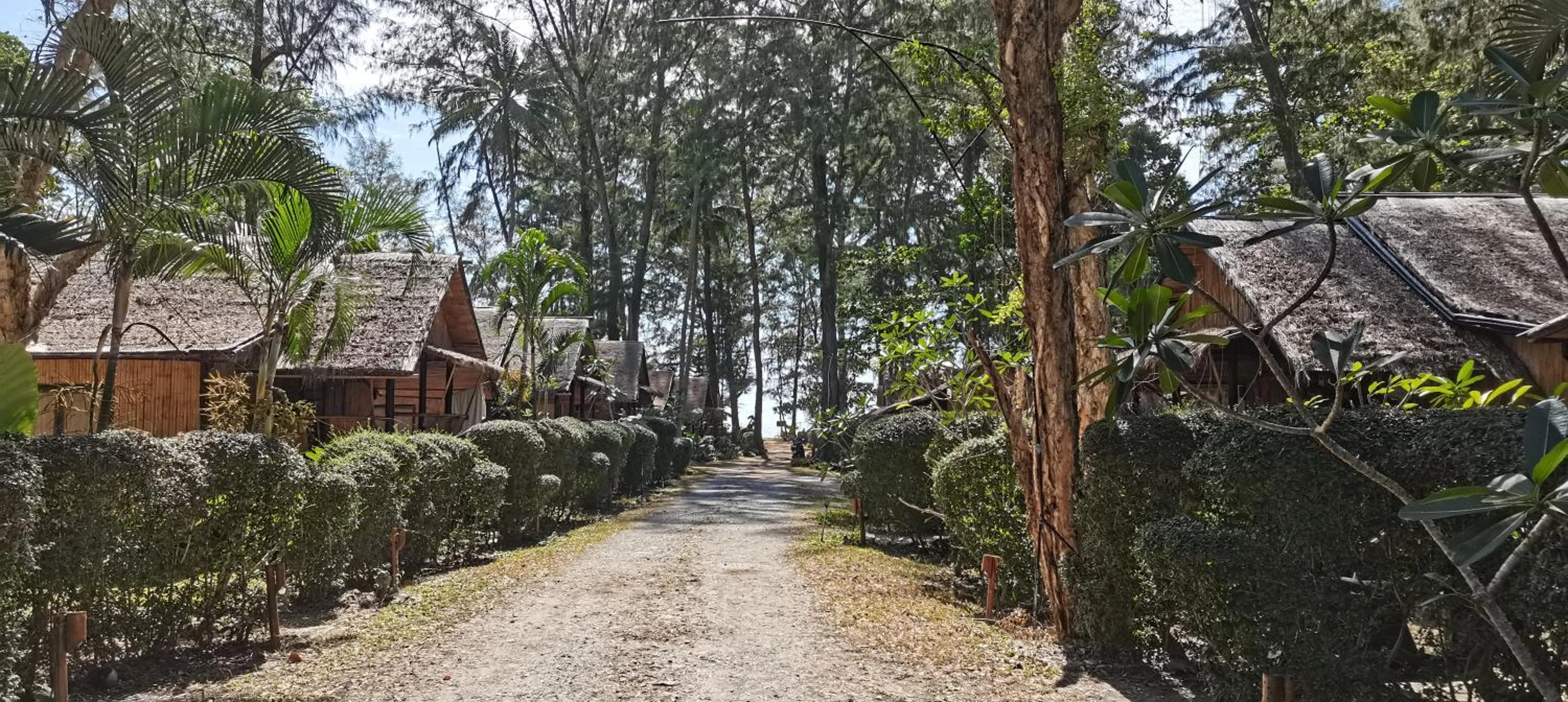 Eco Lanta Hideaway Beach Resort