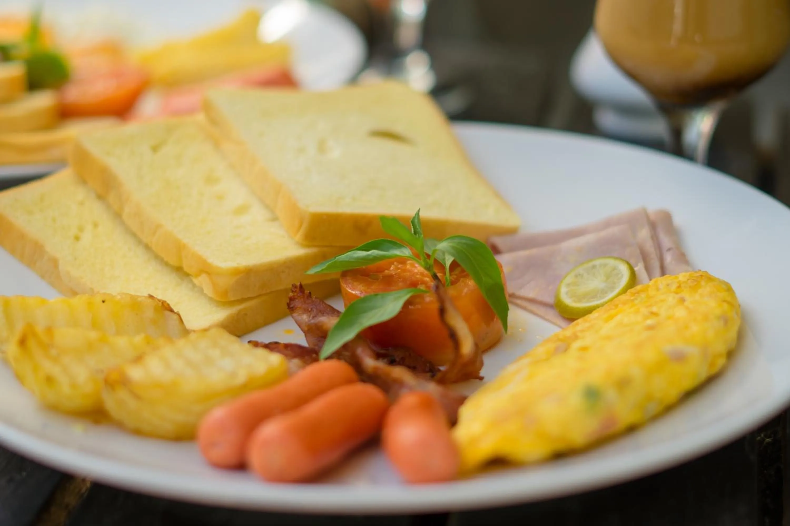American breakfast in Tanei Angkor Resort and Spa
