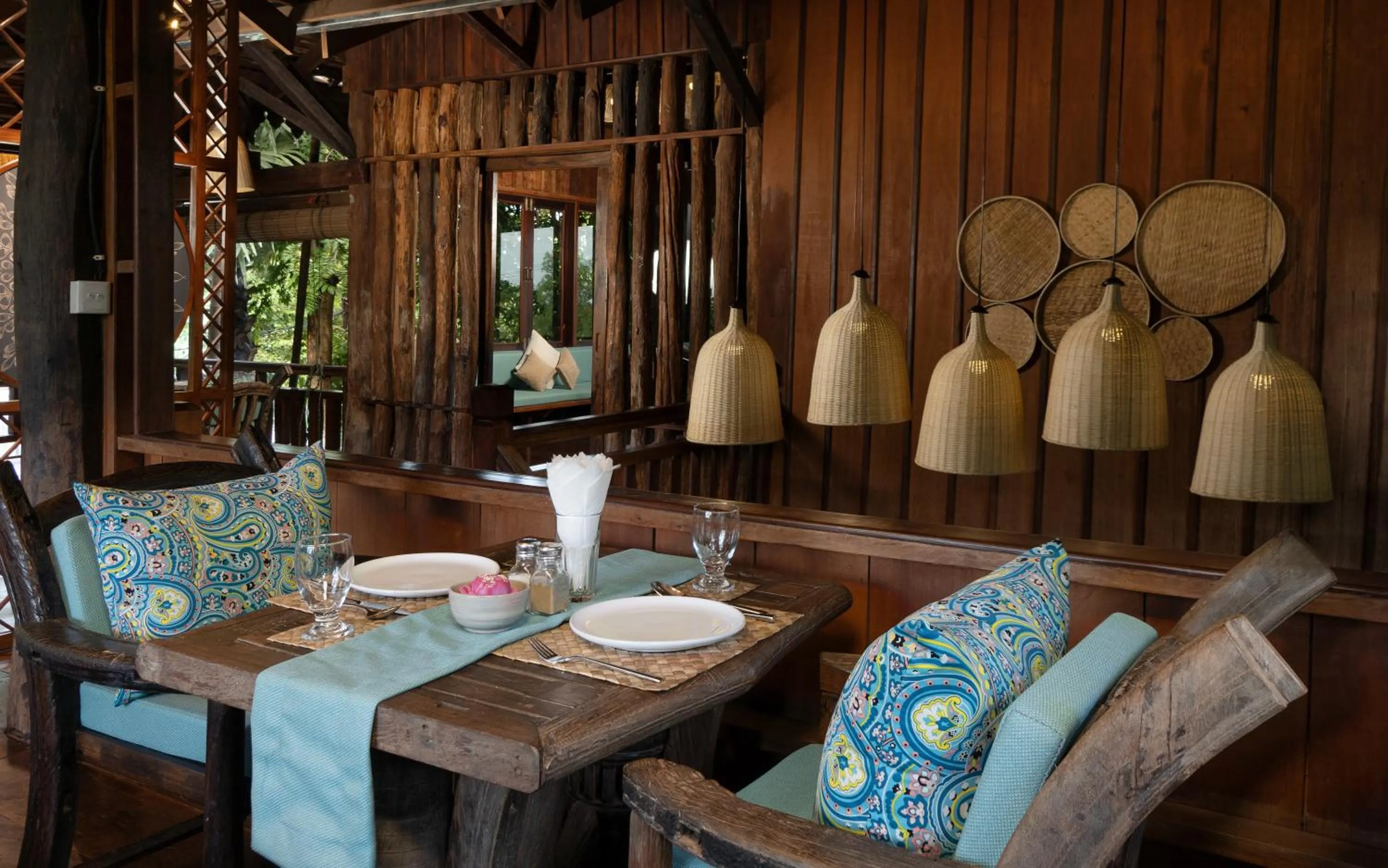 Restaurant/places to eat in The Nature & Villas