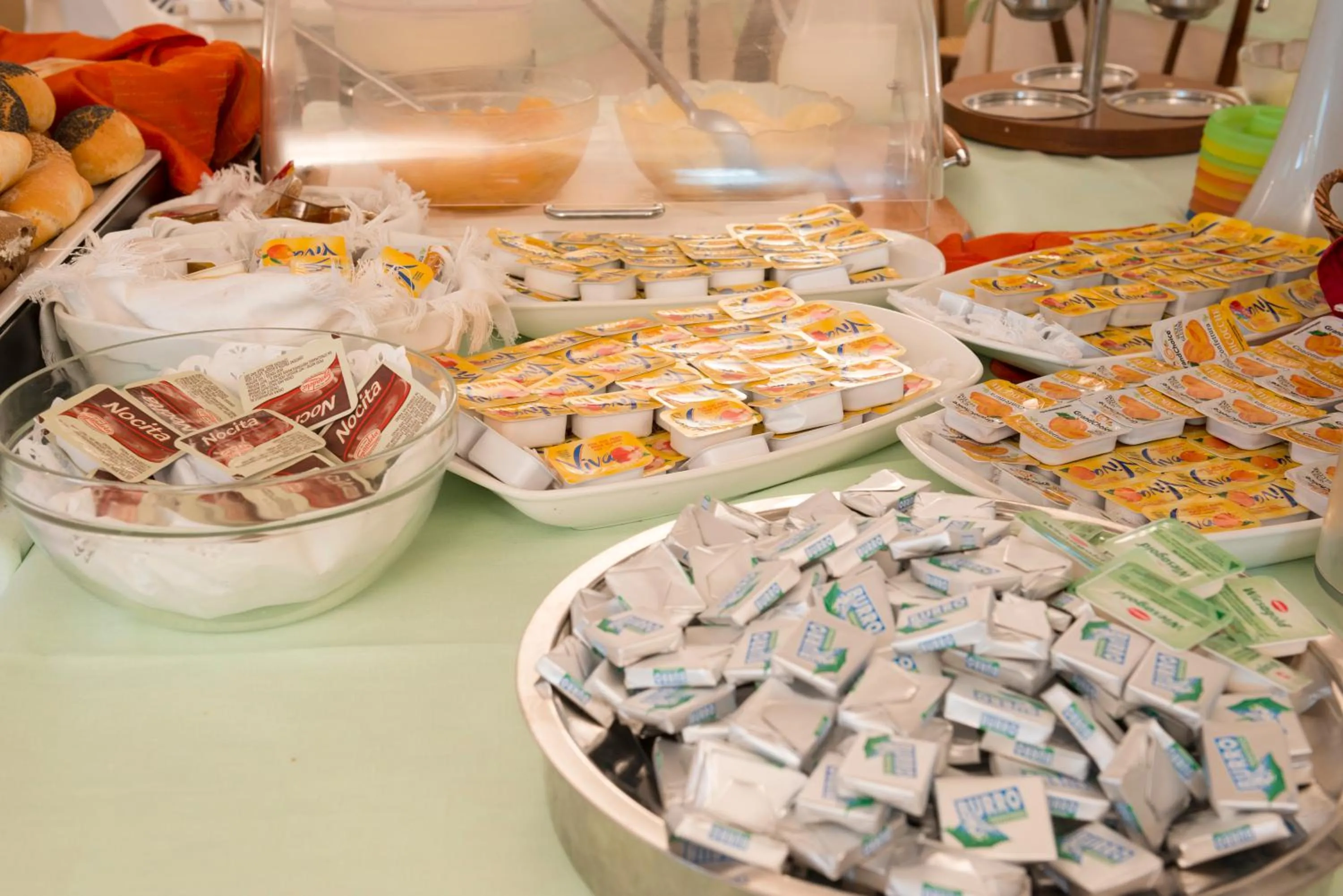 Buffet breakfast in Hotel Bristol