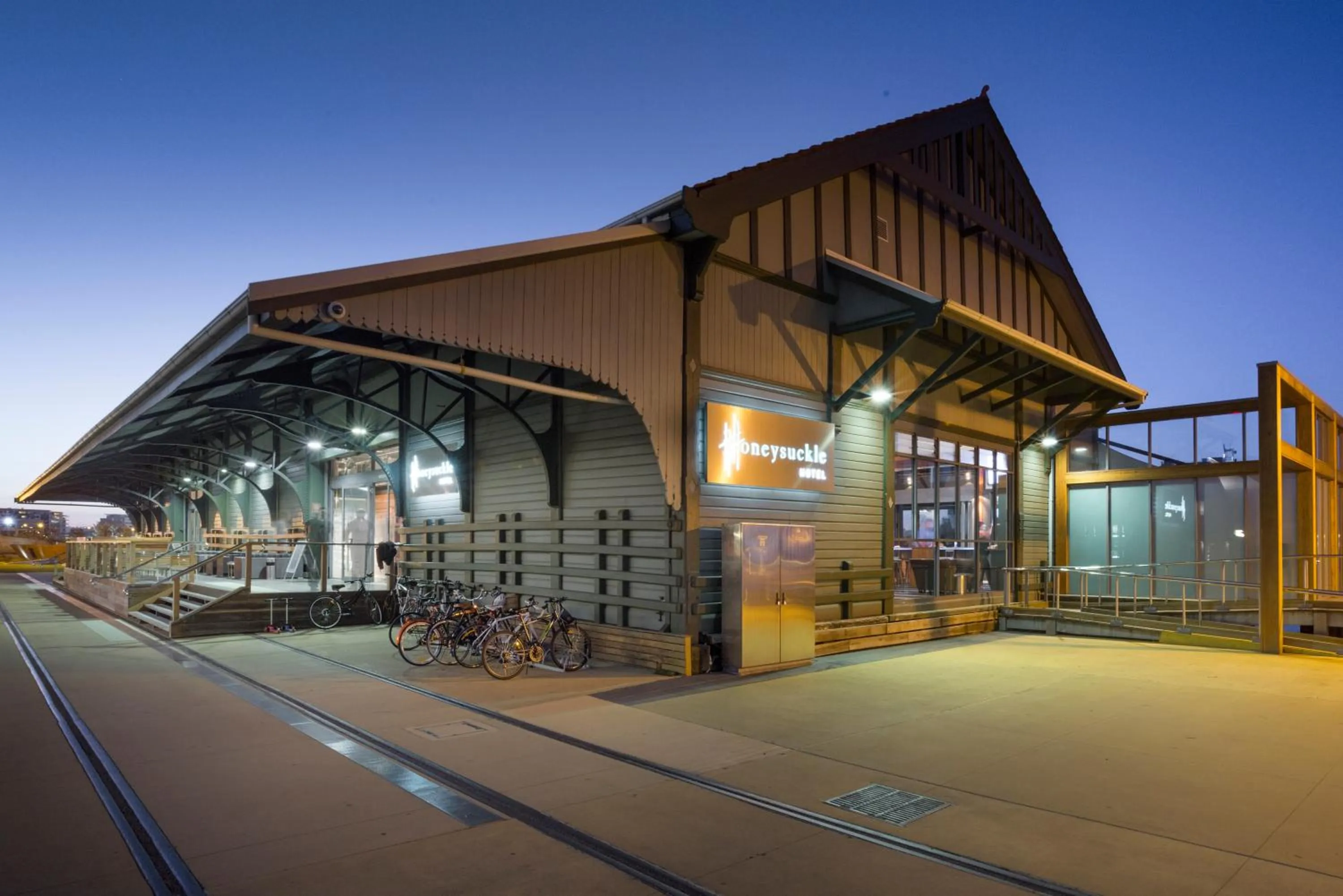 Night in Honeysuckle Executive Suites