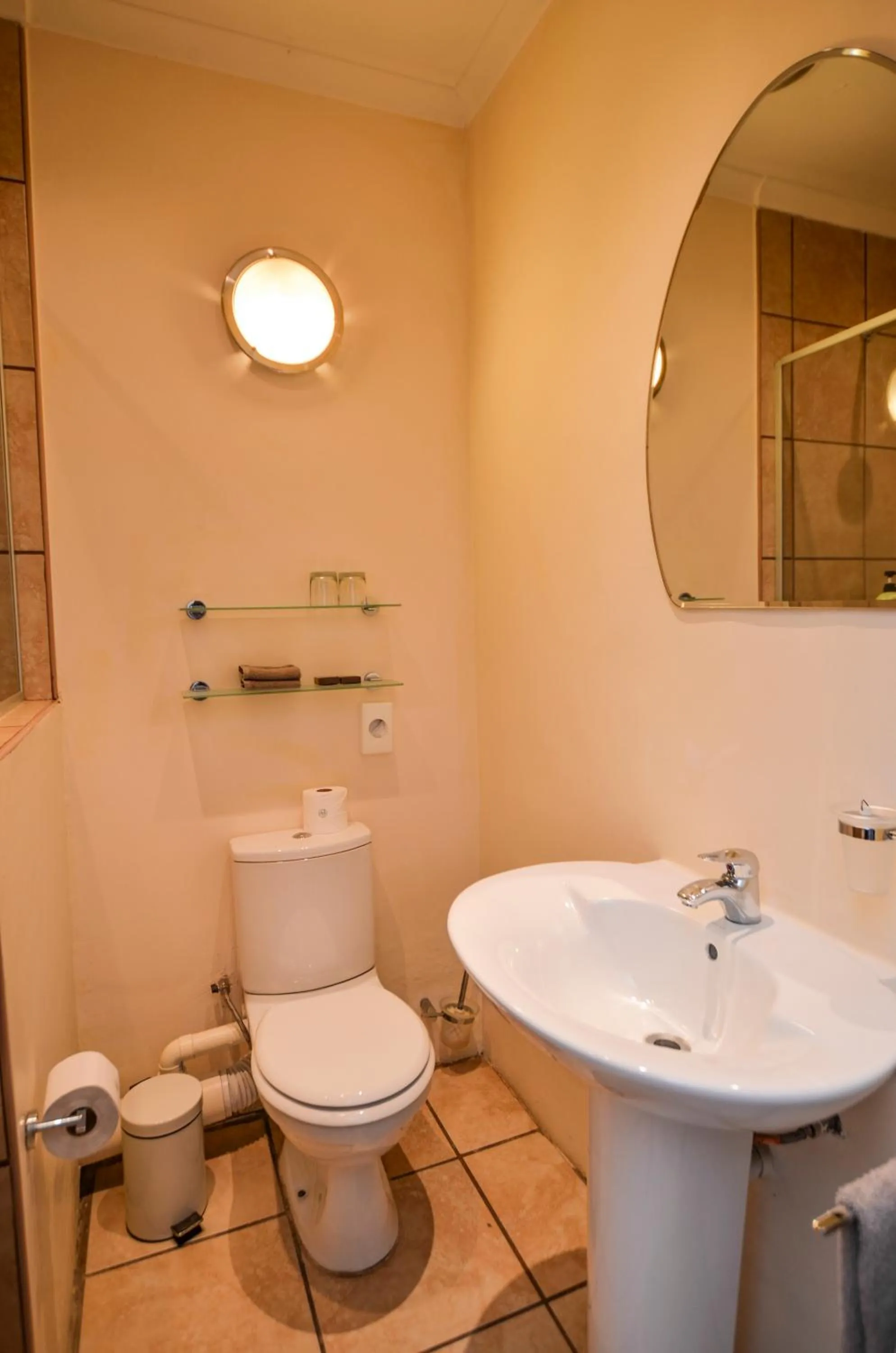 Bathroom in White House Lodge