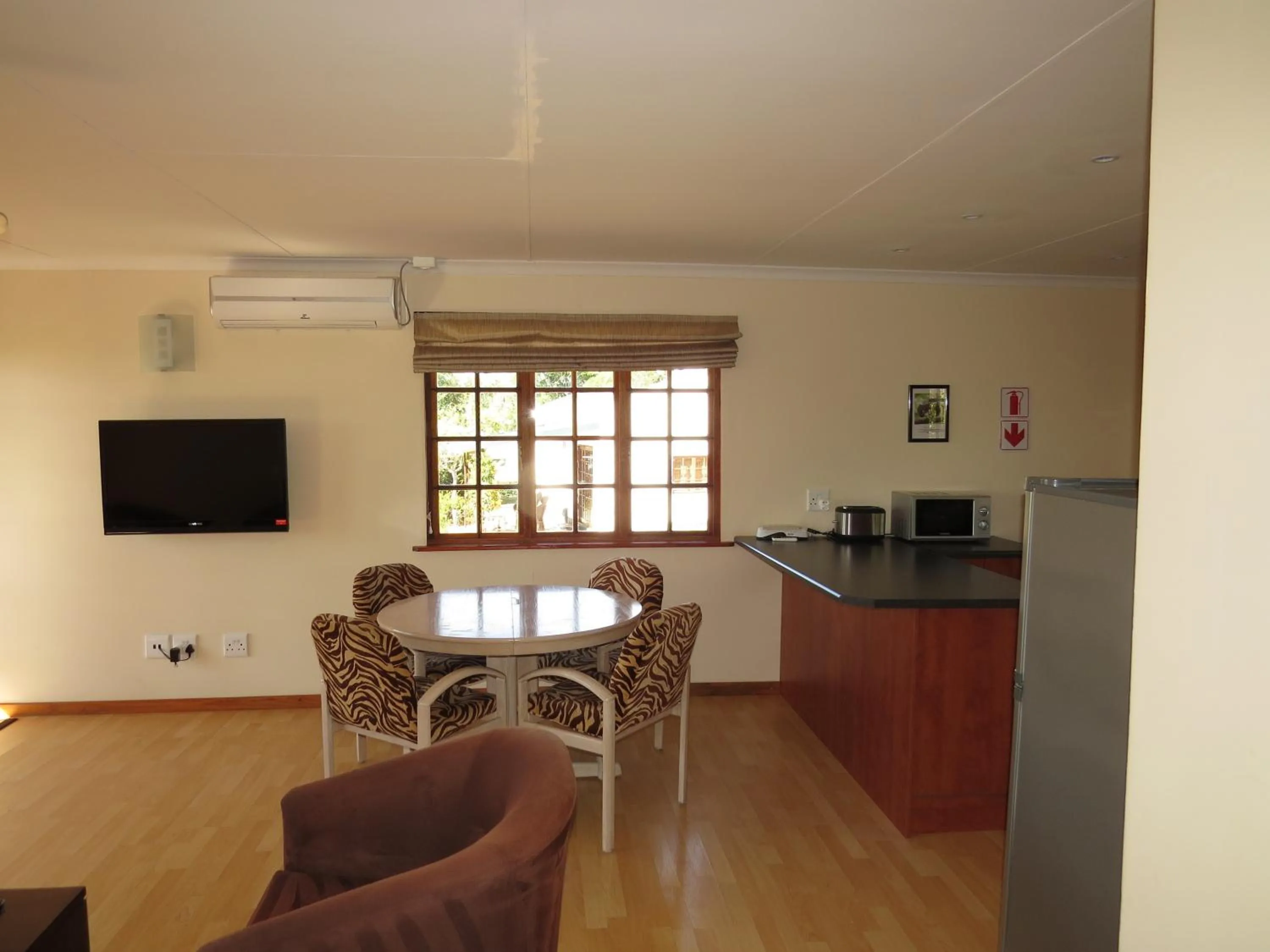 Dining area in White House Lodge