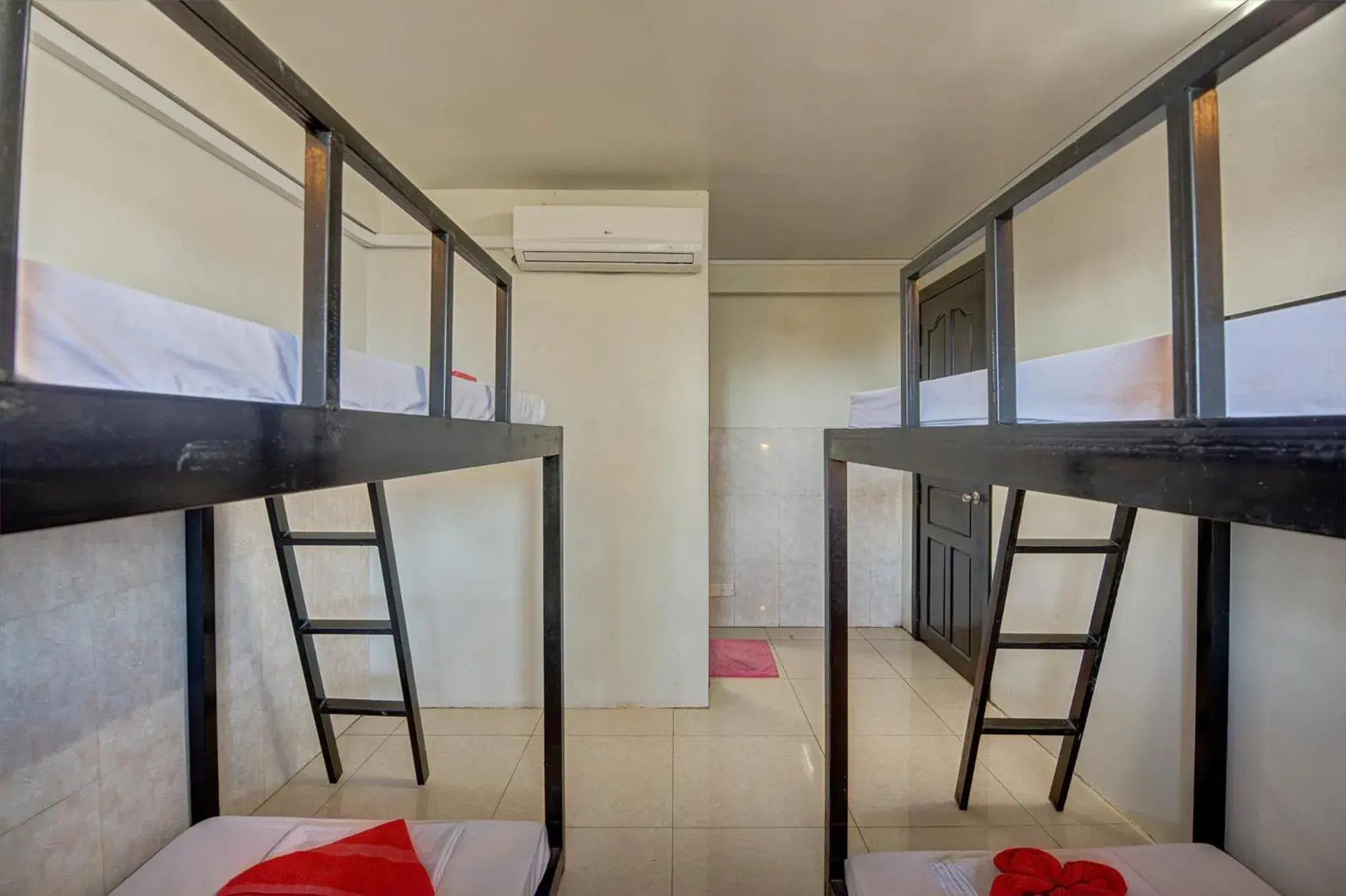 Property building, Bed in Siem Reap Pub Hostel Property building, Bed in Siem Reap Pub Hostel