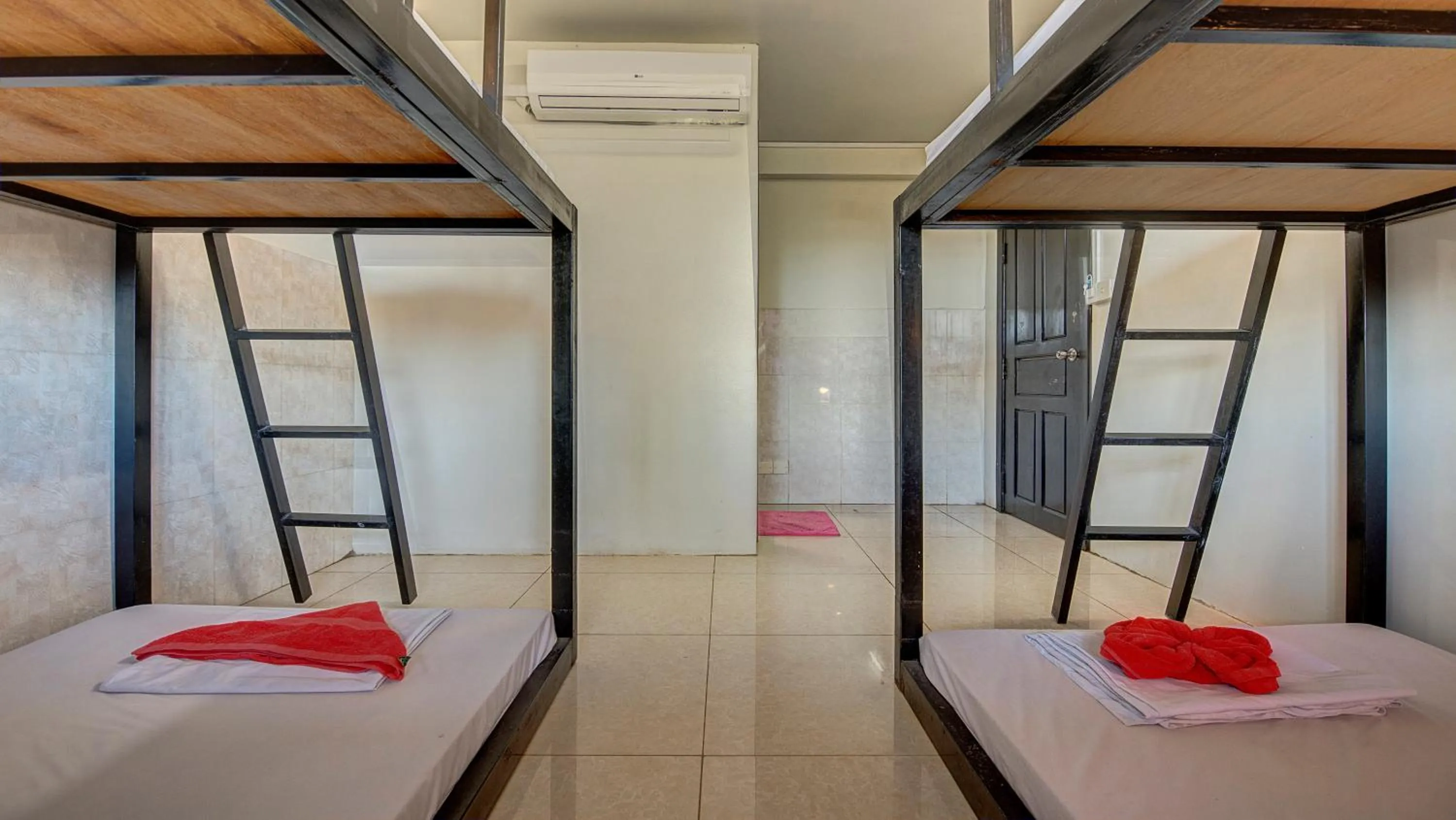 bunk bed, Bed in Siem Reap Pub Hostel