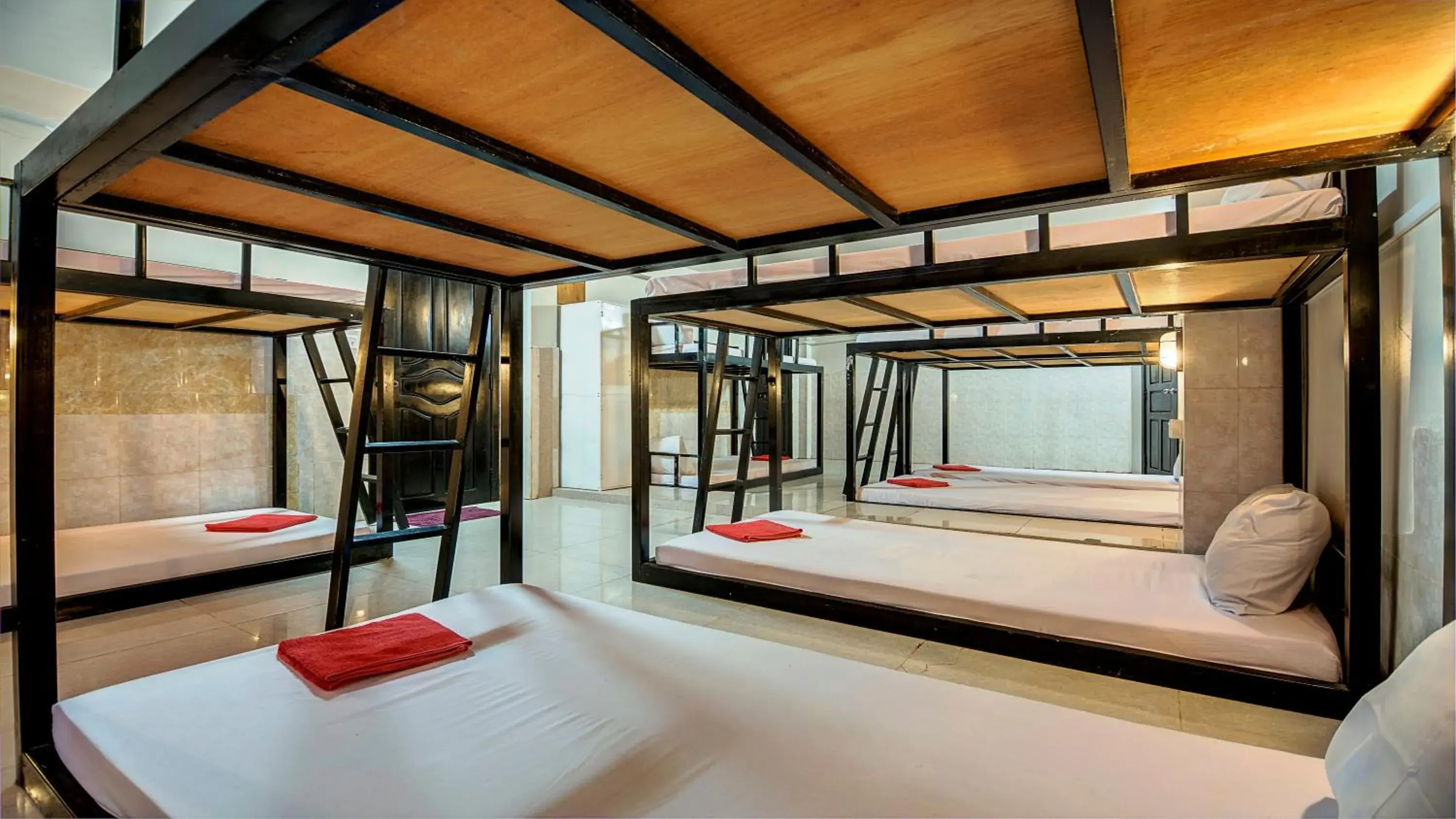 bunk bed, Bed in Siem Reap Pub Hostel bunk bed, Bed in Siem Reap Pub Hostel