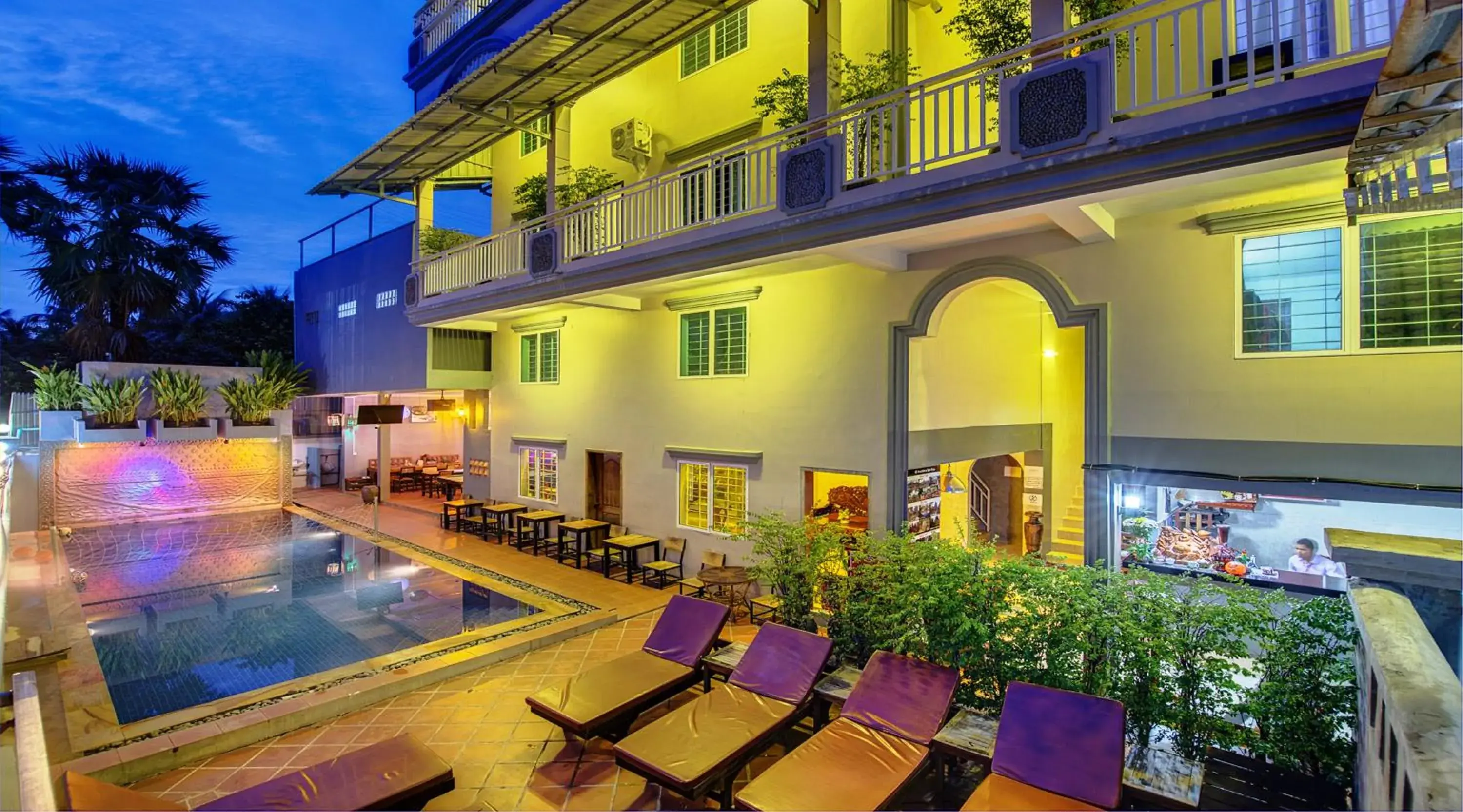 Pool view in Siem Reap Pub Hostel Pool view in Siem Reap Pub Hostel