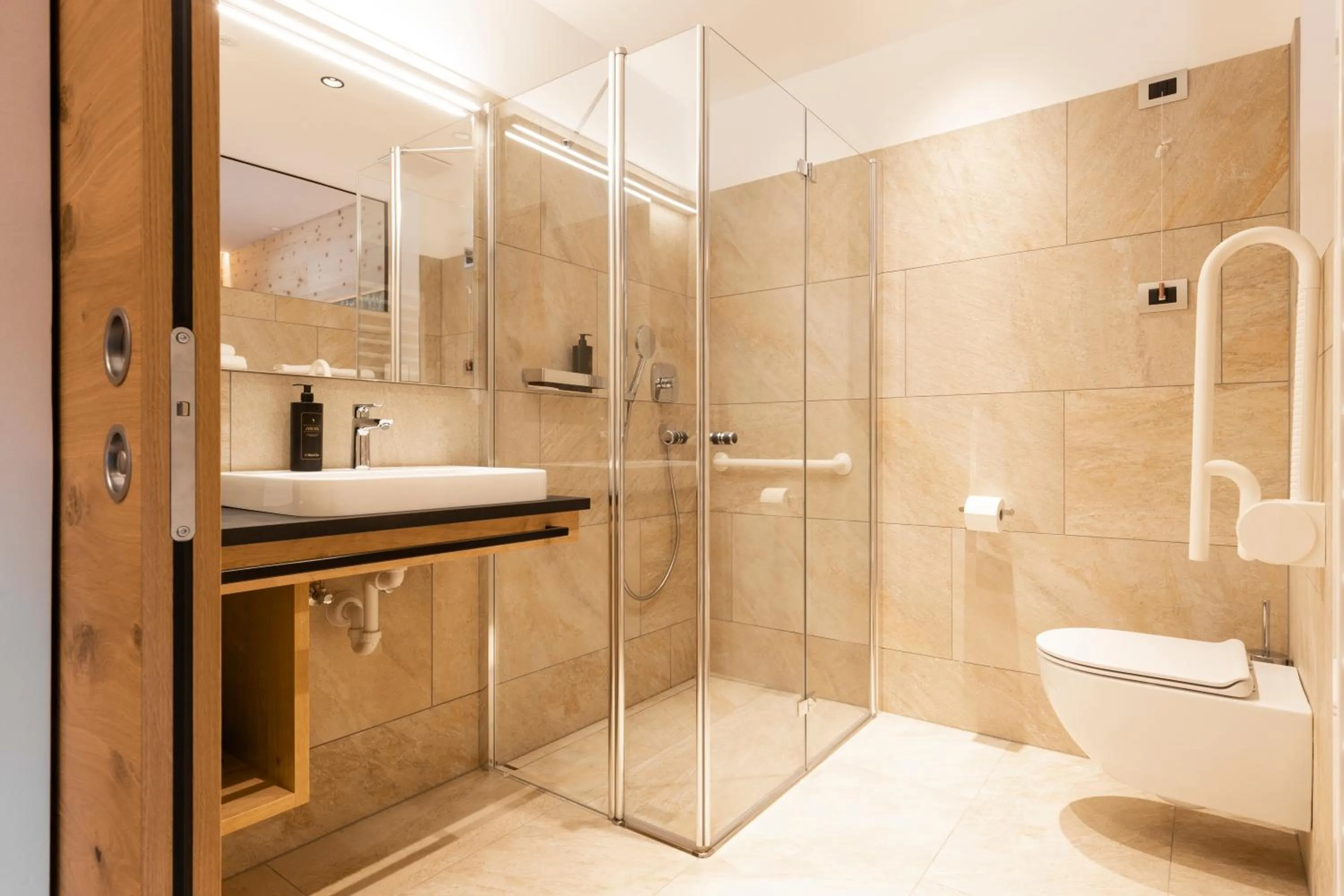 Bathroom in Cityhotel Goldener Adler B&B