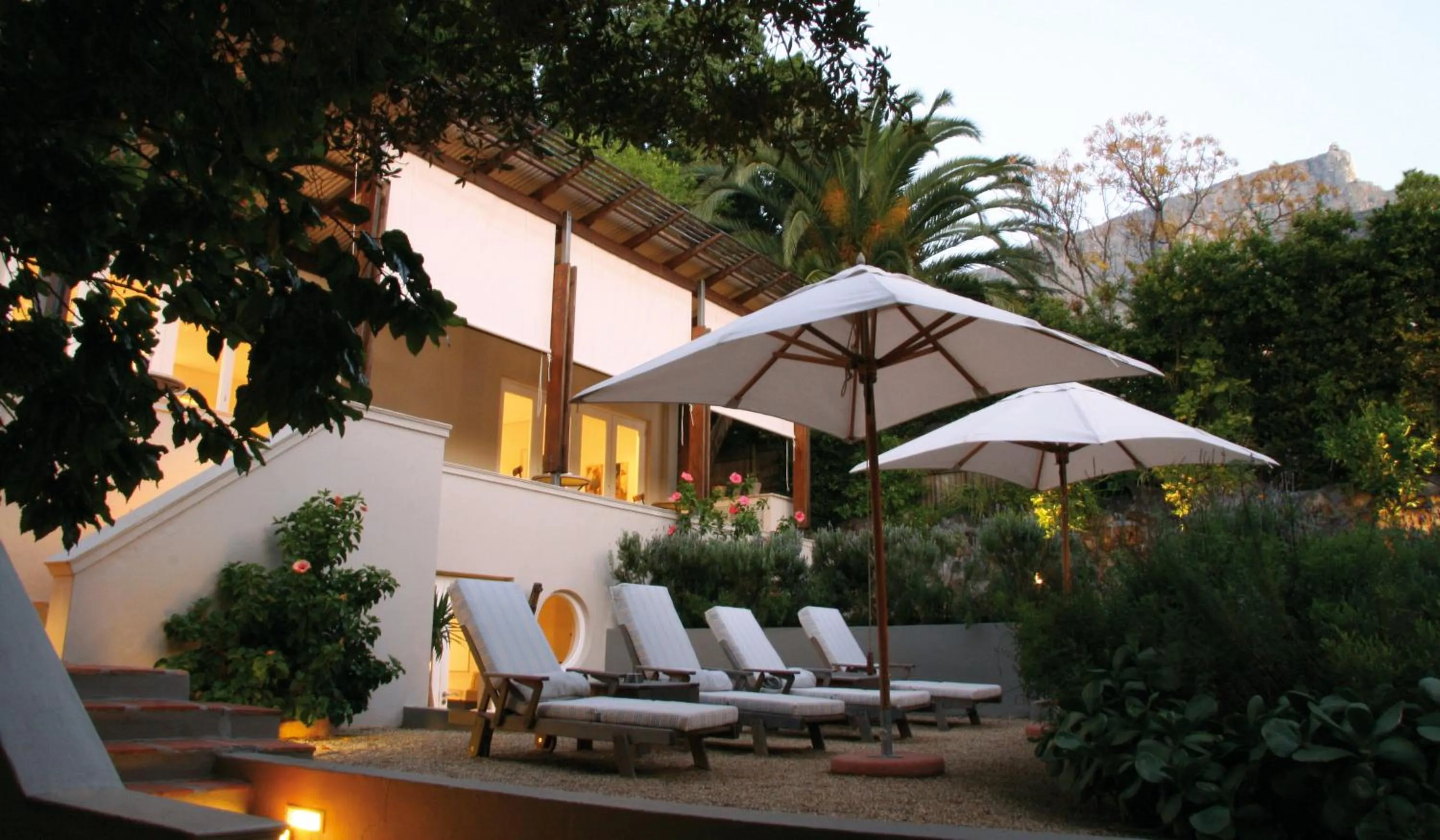 Garden in Four Rosmead Boutique Guesthouse