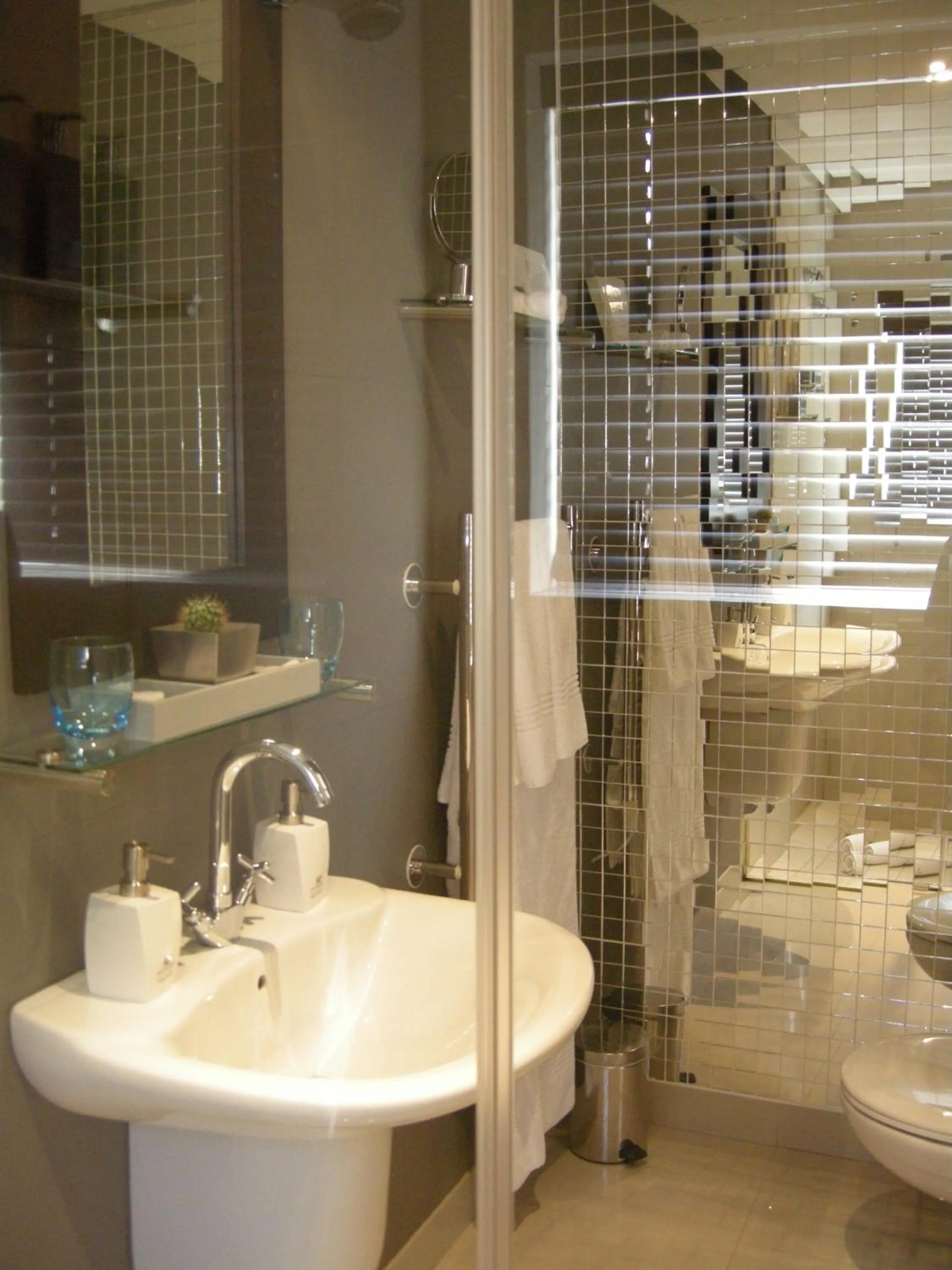 Bathroom in Four Rosmead Boutique Guesthouse