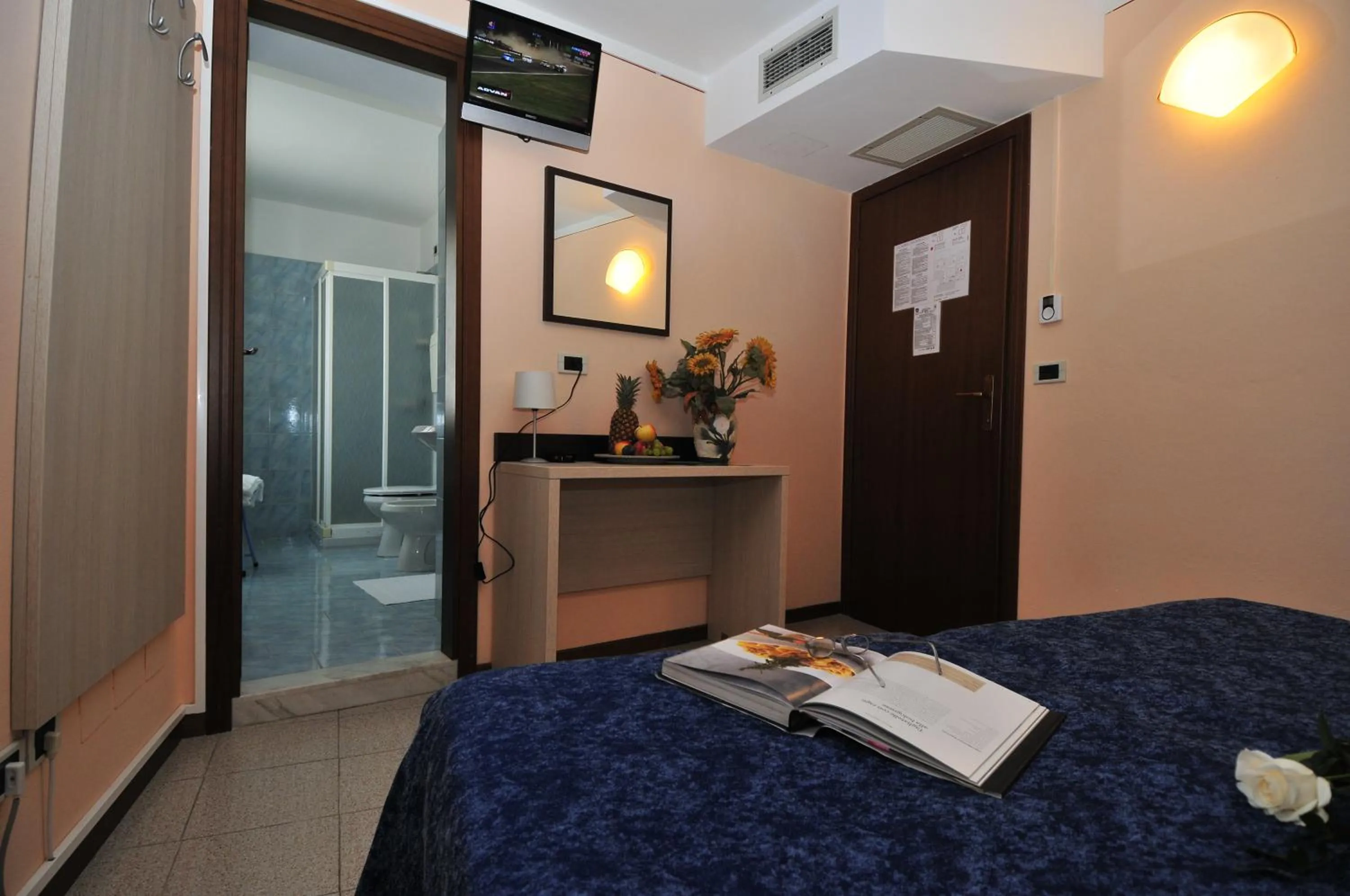 Bathroom, Bed in Locanda San Marco