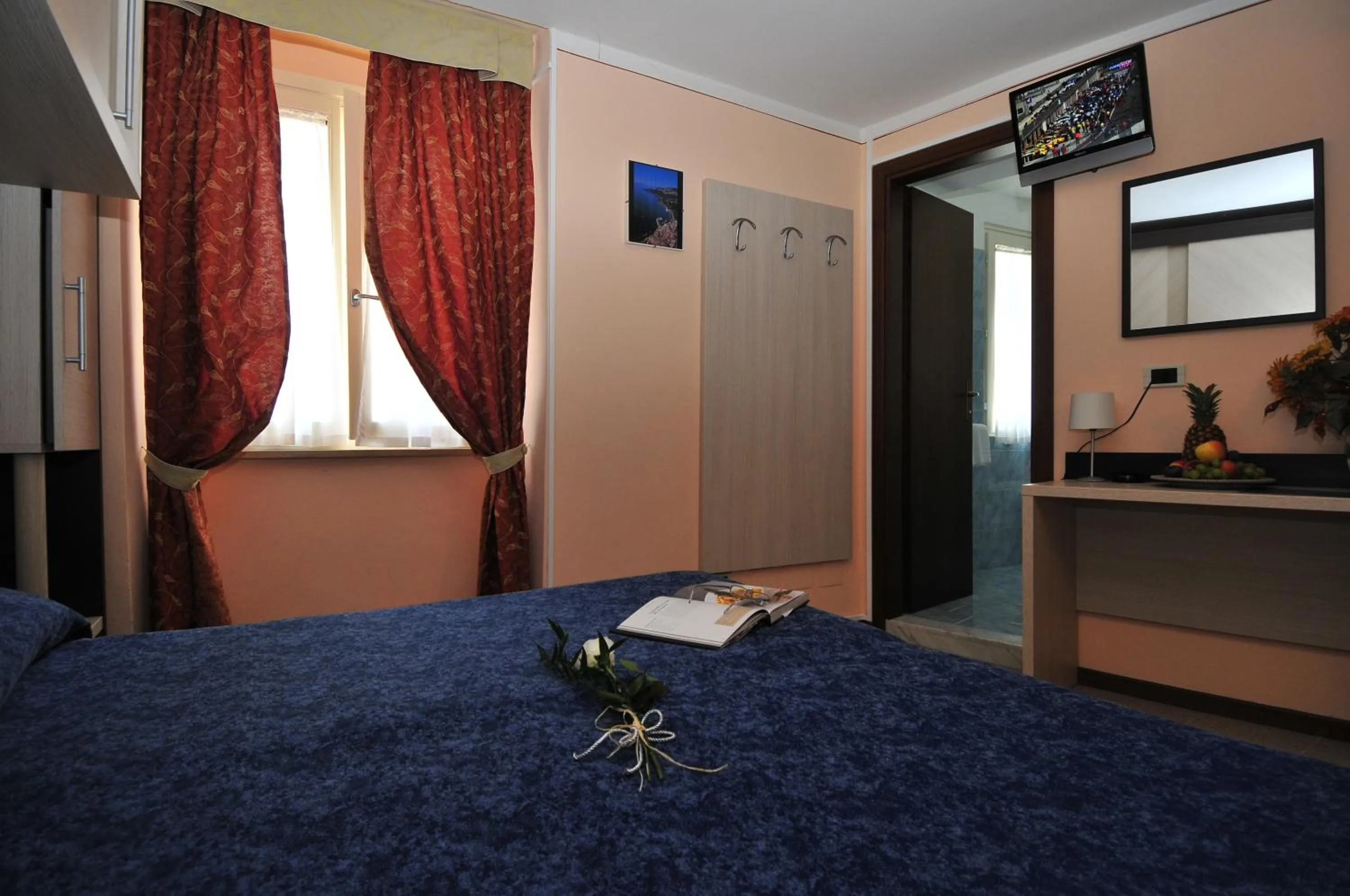 Photo of the whole room, Bed in Locanda San Marco