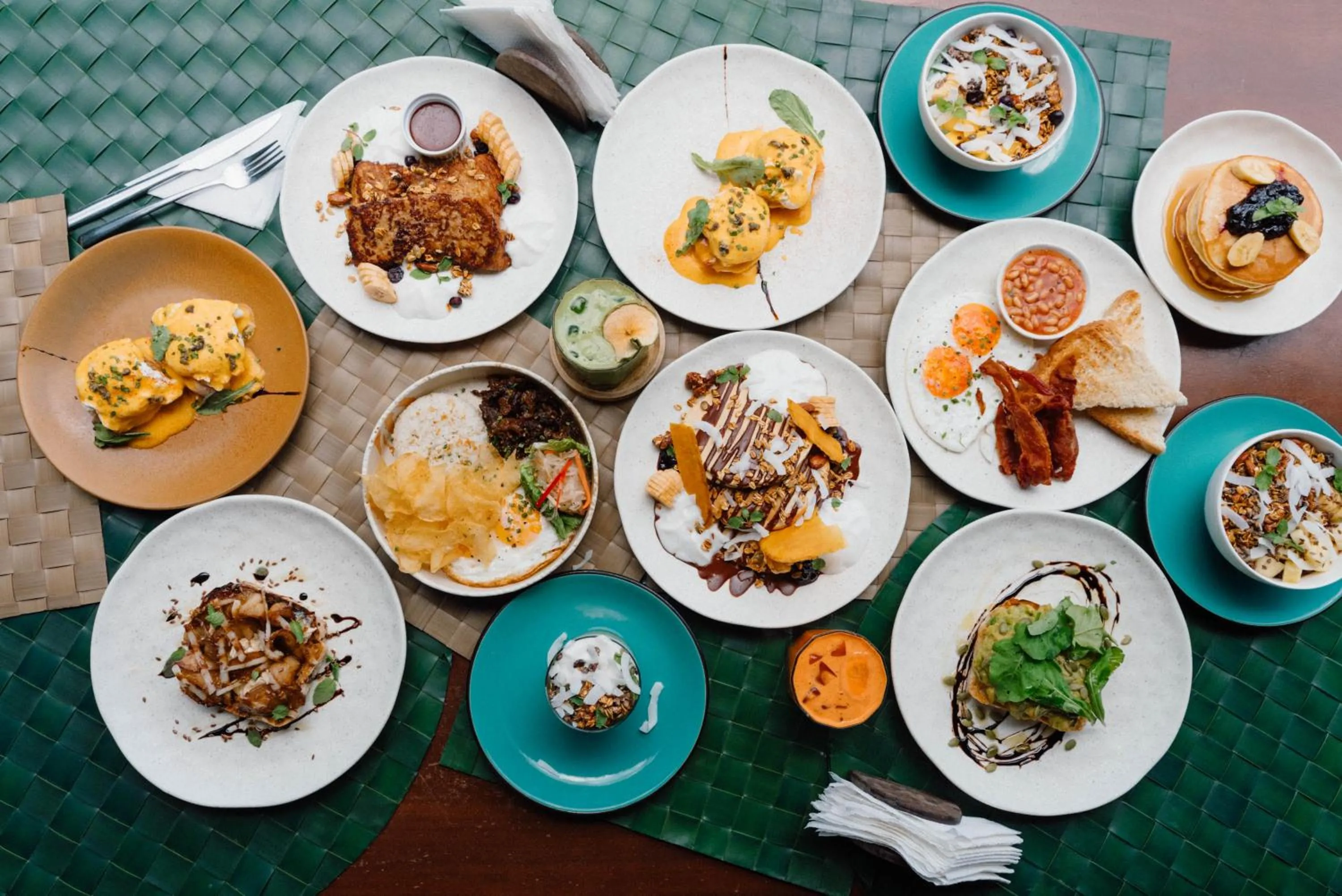 Restaurant/places to eat in Bravo Beach Resort