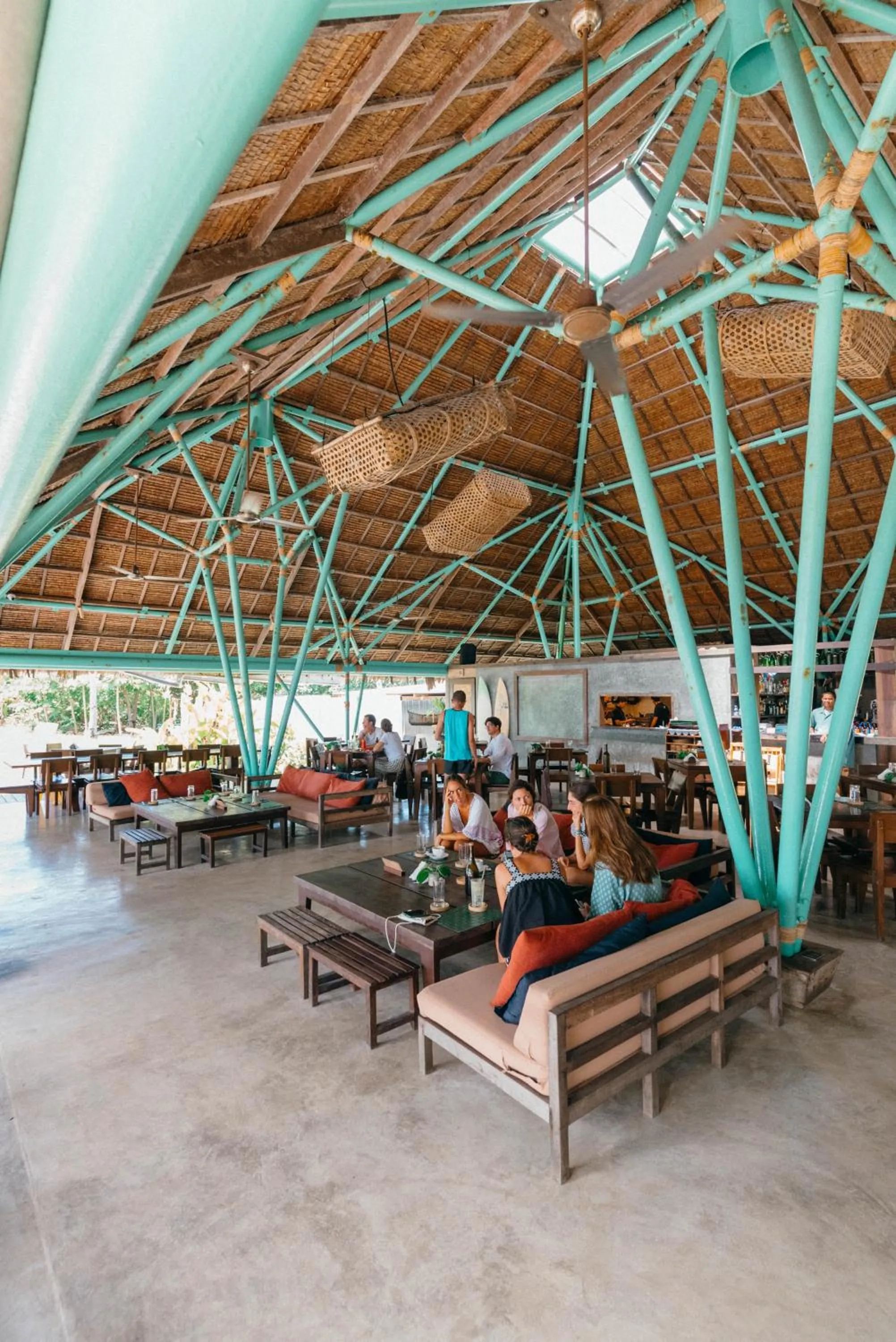 Restaurant/places to eat in Bravo Beach Resort