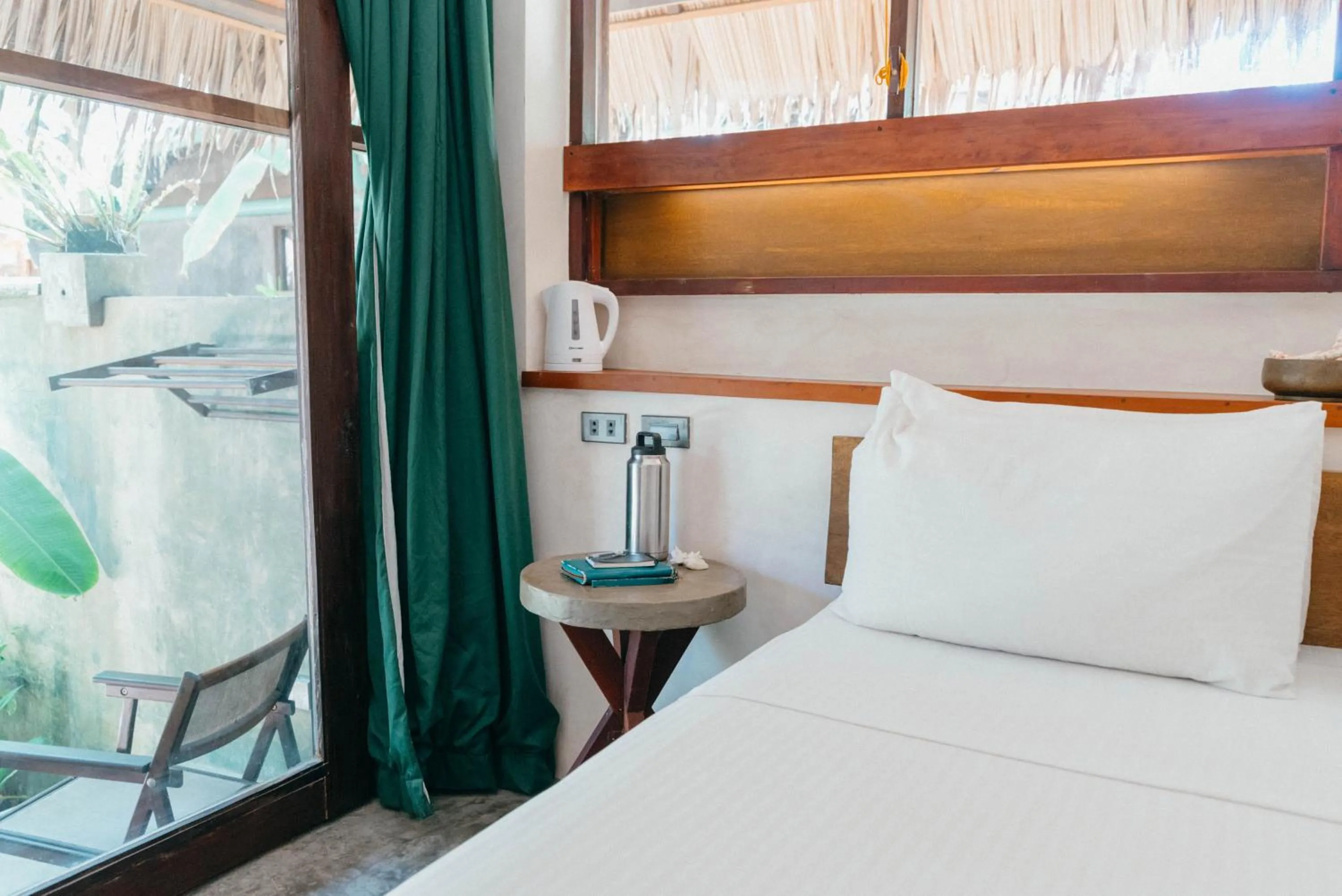 Bedroom, Bed in Bravo Beach Resort