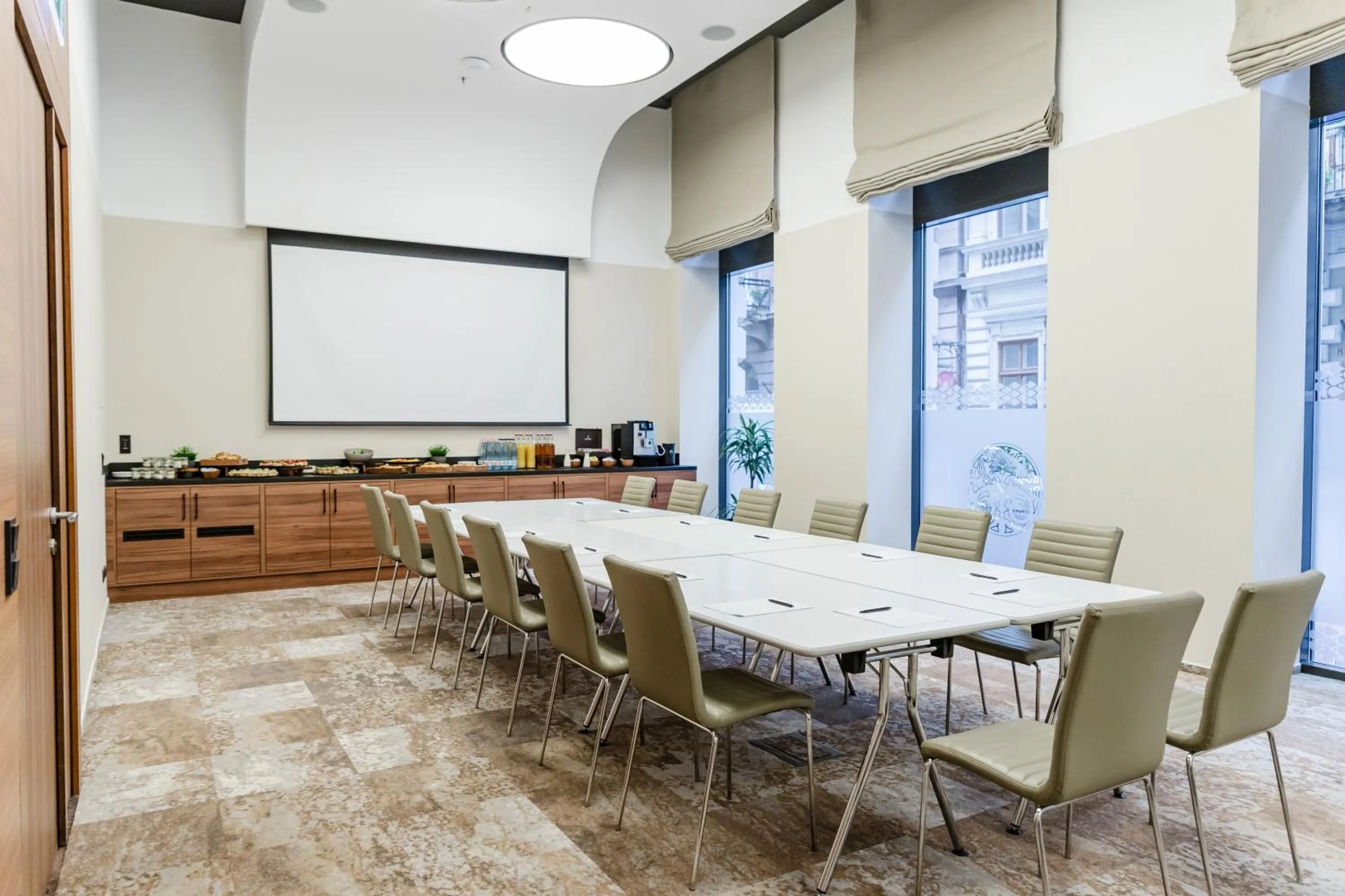 Meeting/conference room in Hotel Moments Budapest by Continental Group