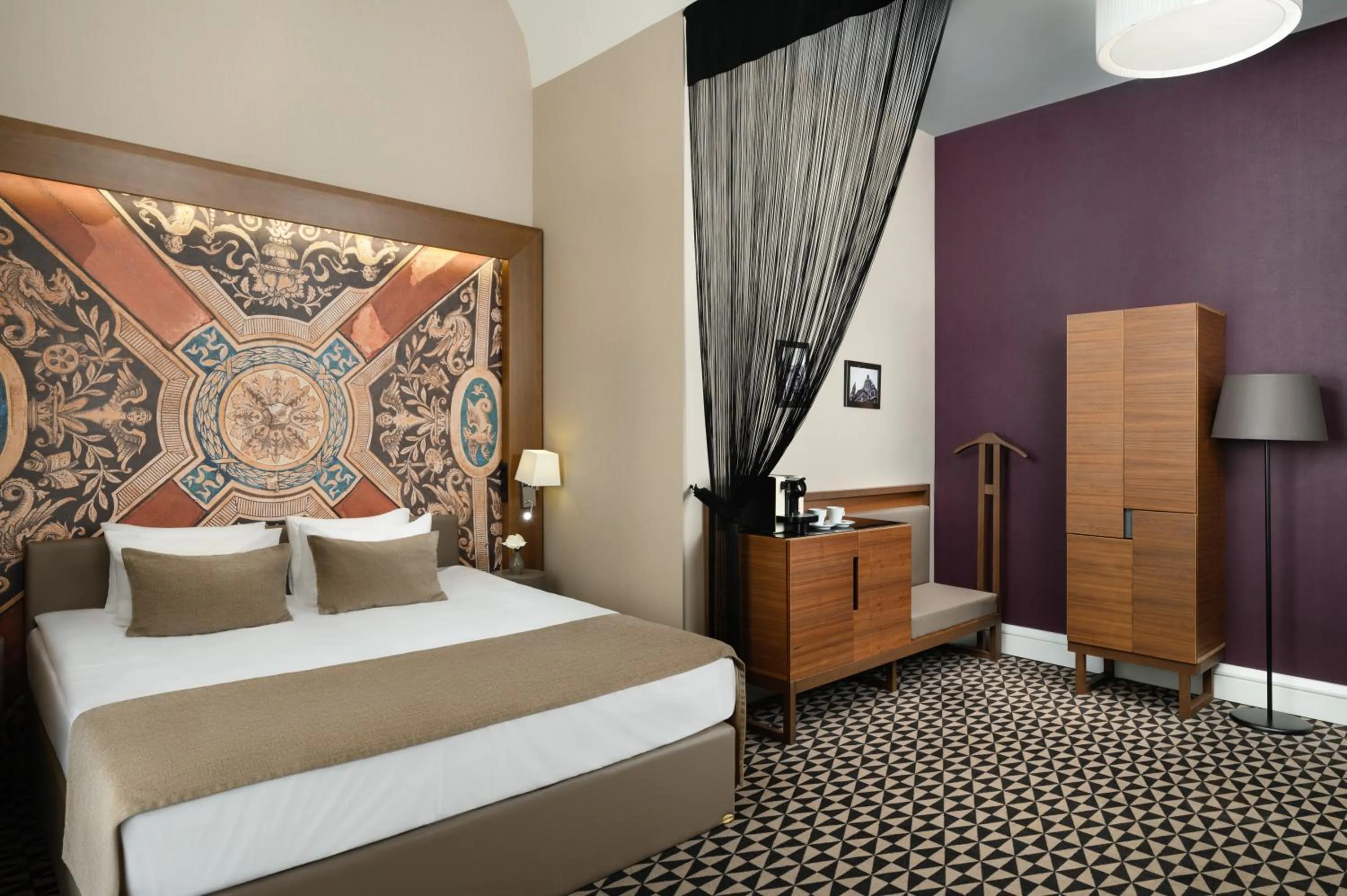 Bed in Hotel Moments Budapest by Continental Group