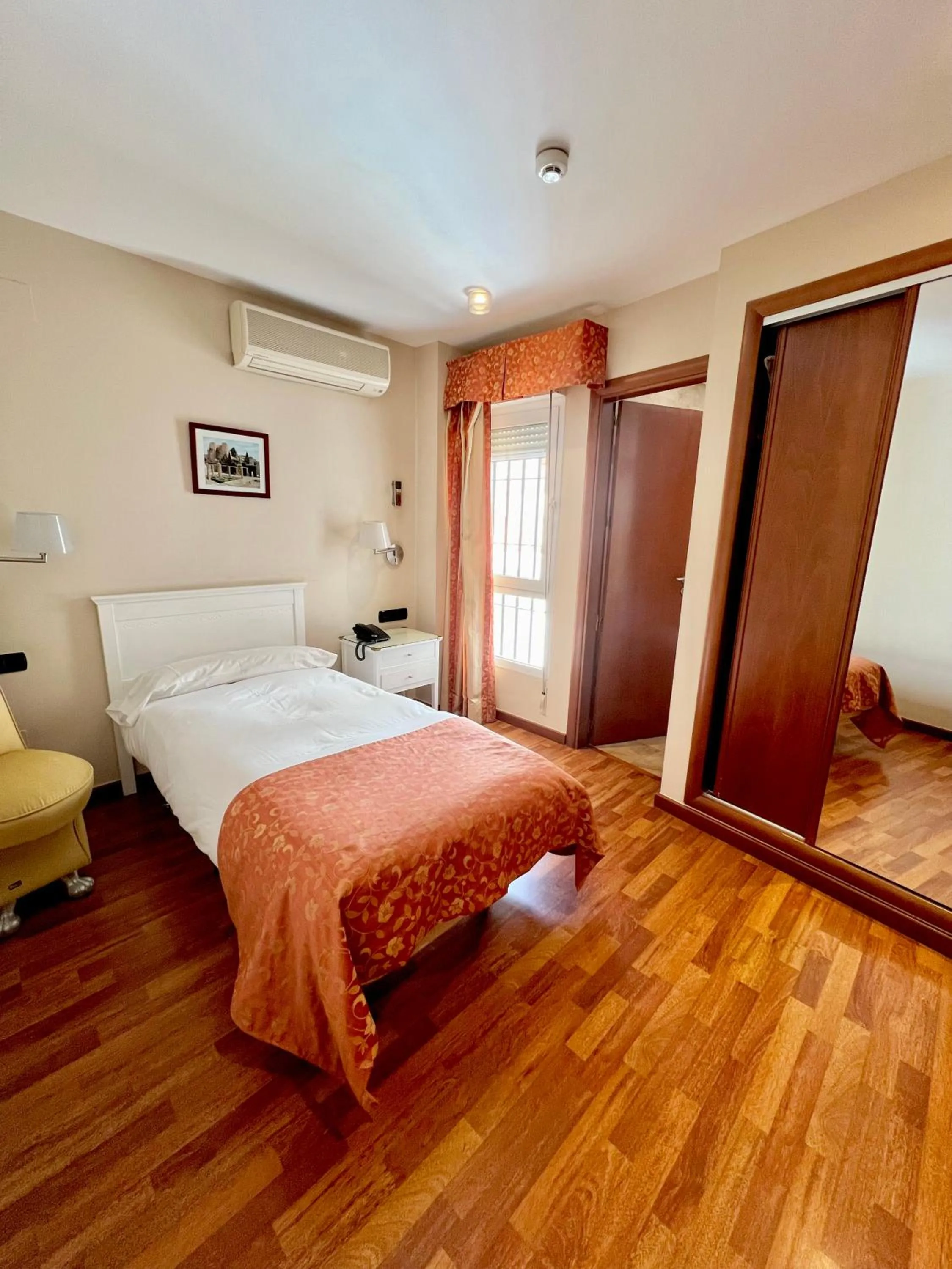 Bedroom, Bed in Carlos V Malaga